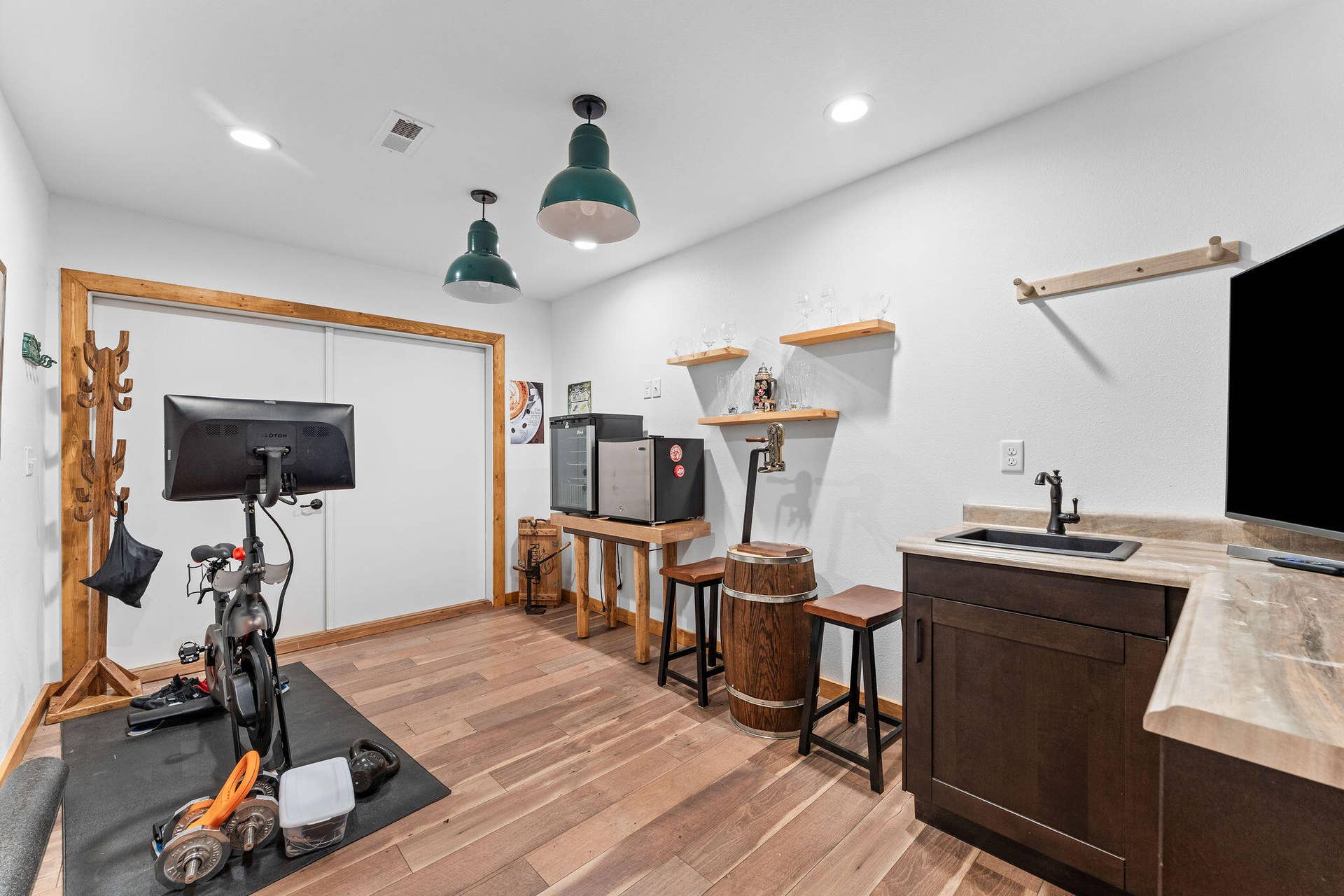 133 Dogwood Crest, Branson West, MO 65737 John Deere Room