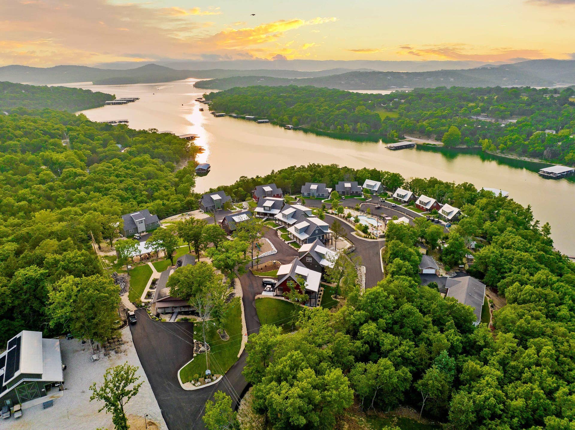229 Carefree Lane, #11, Kimberling City, MO 65686 Table Rock Lake Condo