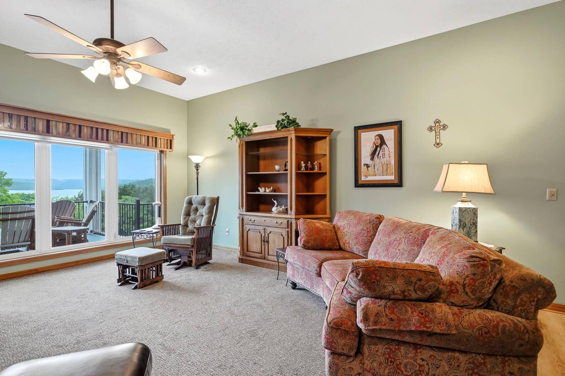 282 Grandview Hills Circle, Branson West, MO 65737 06-Grandview_Hills_Interiors_006