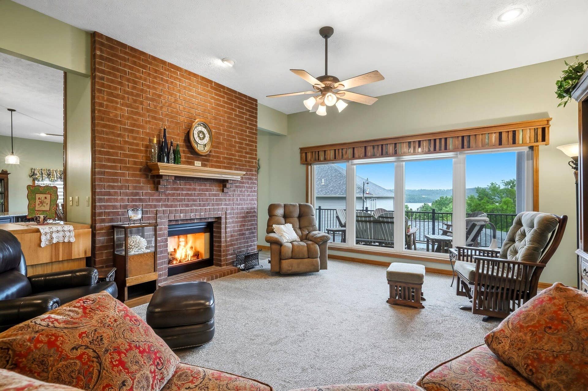 282 Grandview Hills Circle, Branson West, MO 65737 05-Grandview_Hills_Interiors_007