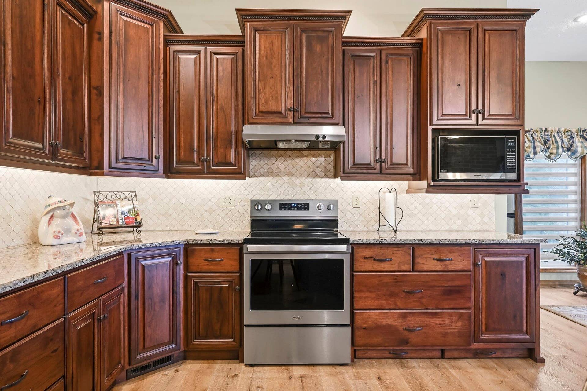 282 Grandview Hills Circle, Branson West, MO 65737 09-Grandview_Hills_Interiors_019