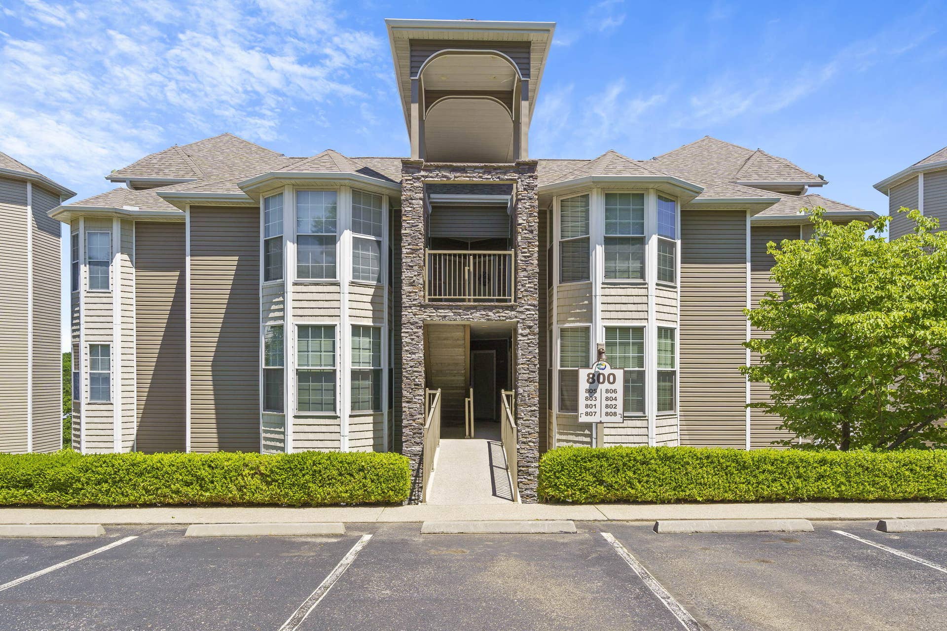 801 Rocky Shores Terrace, #8-1, Kimberling City, MO 65686 1-web-or-mls-DSC08594