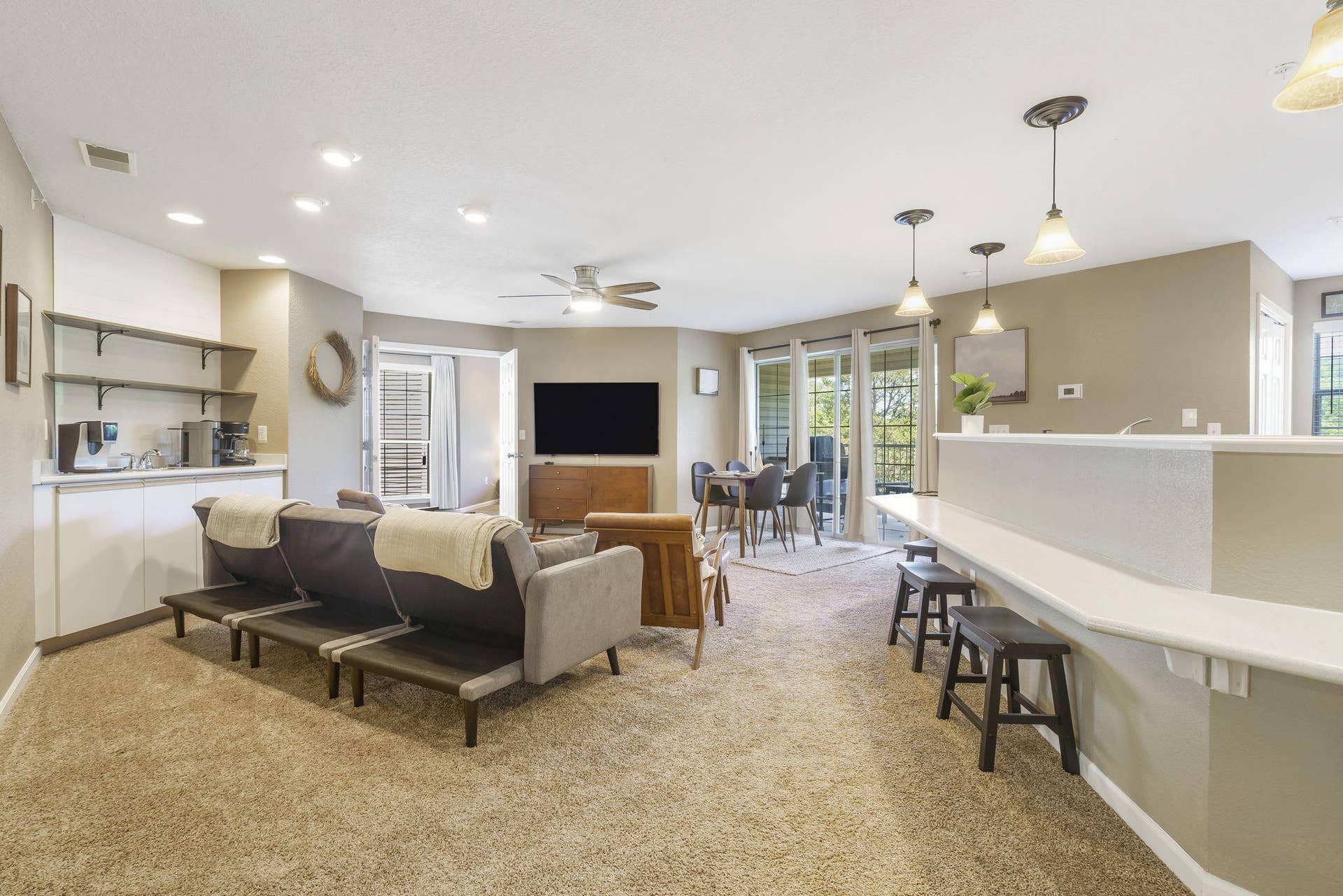801 Rocky Shores Terrace, #8-1, Kimberling City, MO 65686 2-web-or-mls-DSC08426