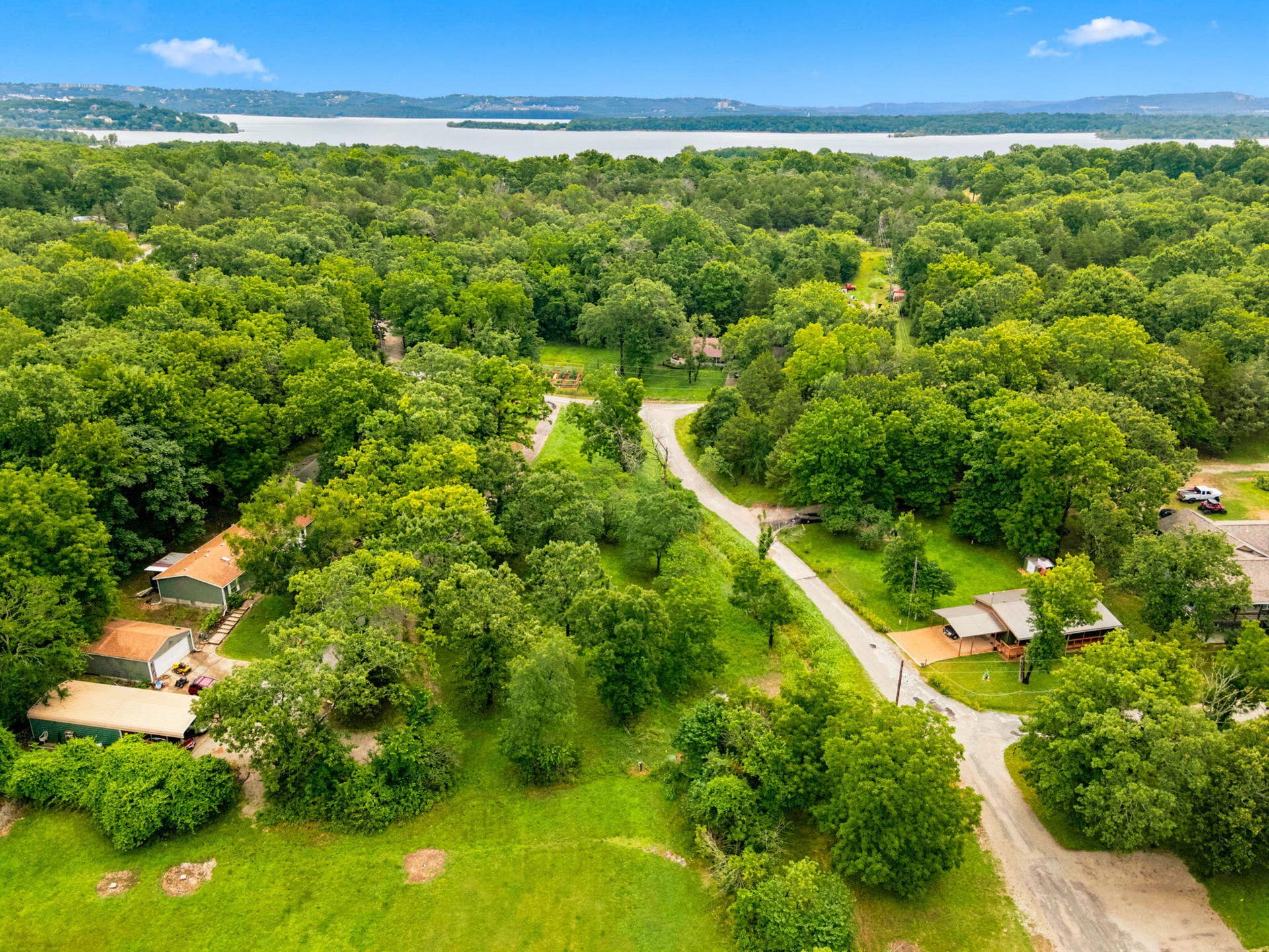 000 Cedar Cove Road, Branson West, MO 65737 11-web-or-mls-DJI_0346