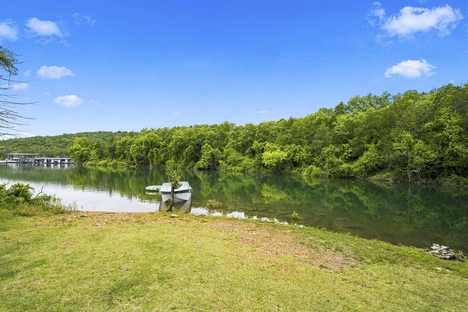000 Cedar Cove Road, Branson West, MO 65737 21-web-or-mls-HWJ09032_Community Ameniti