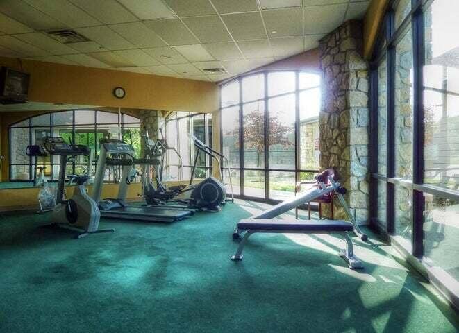 15 Birdie Lane, #1, Branson West, MO 65737 20230418010528285537000000-o