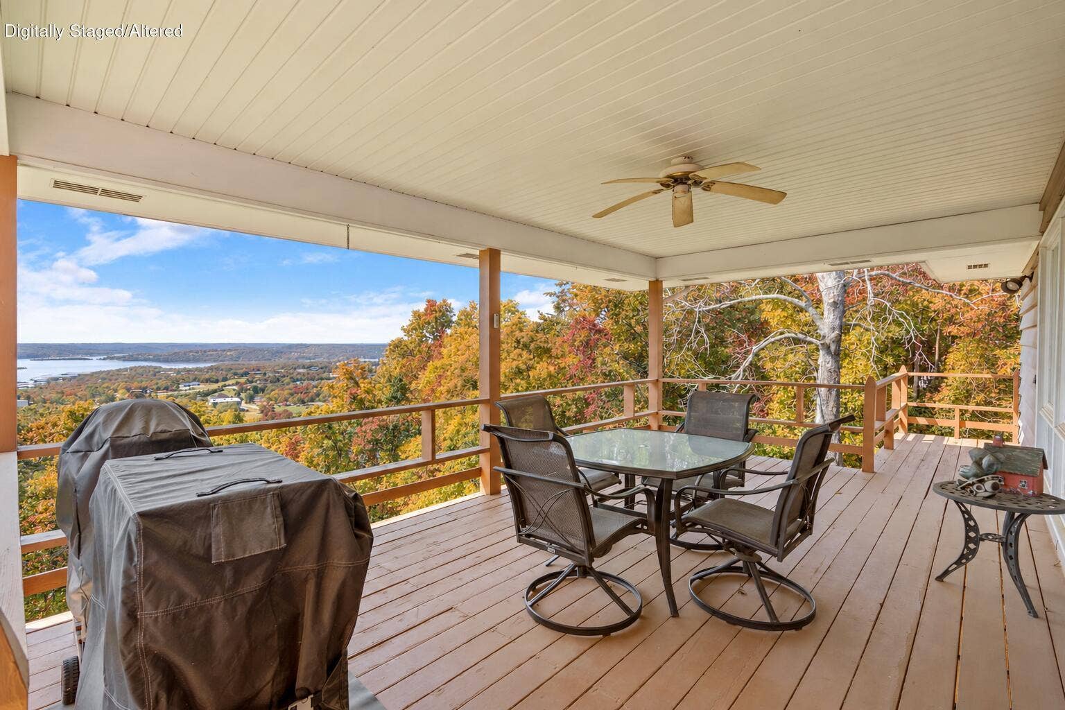 Lakeside Ozarks Home in Natural Autumn T