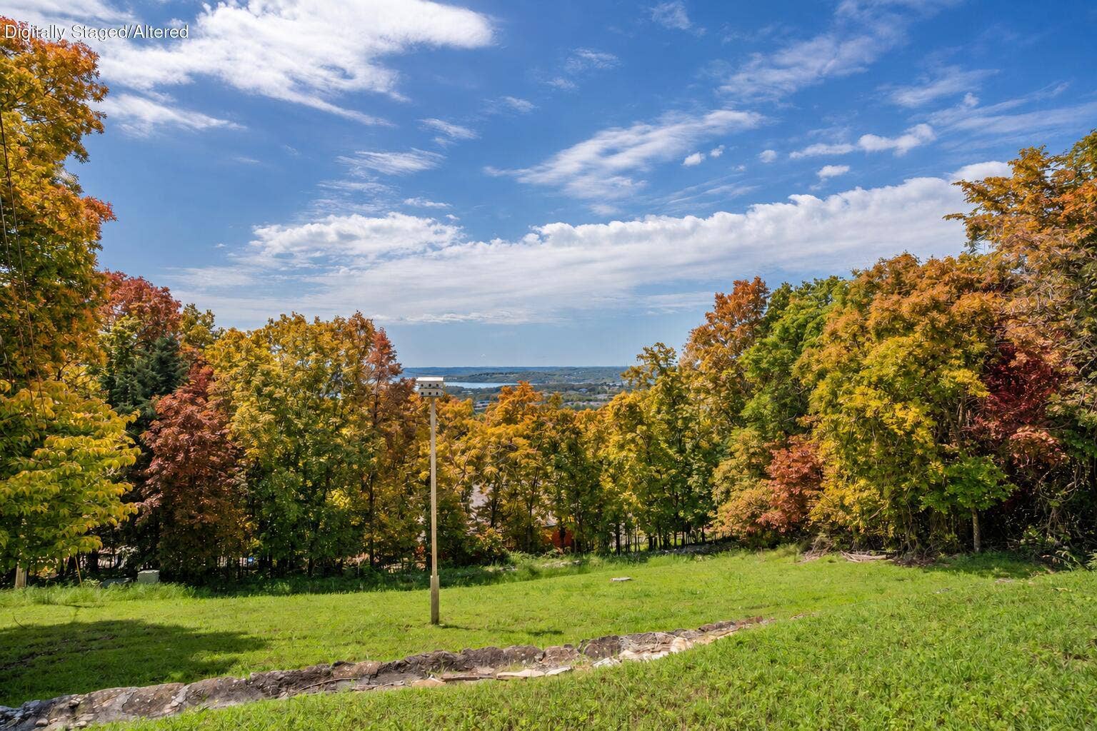 Lakeside Home with Subtle Ozarks Fall Fo