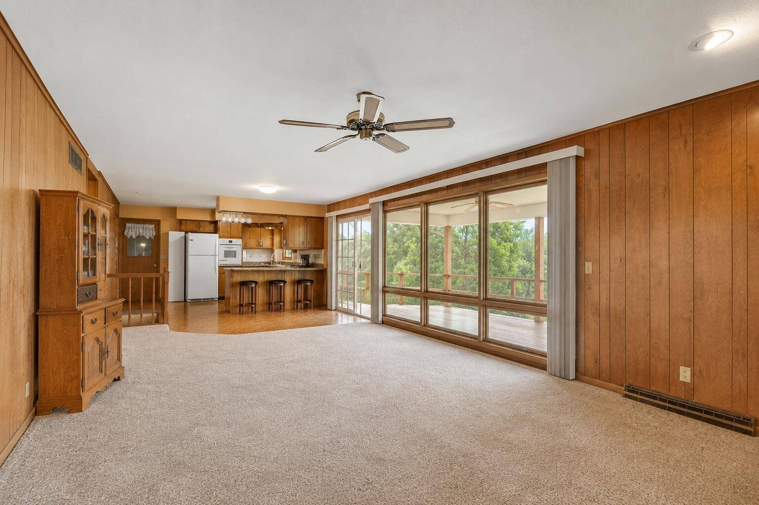 39-James-River-Rd-Lake-View-Living