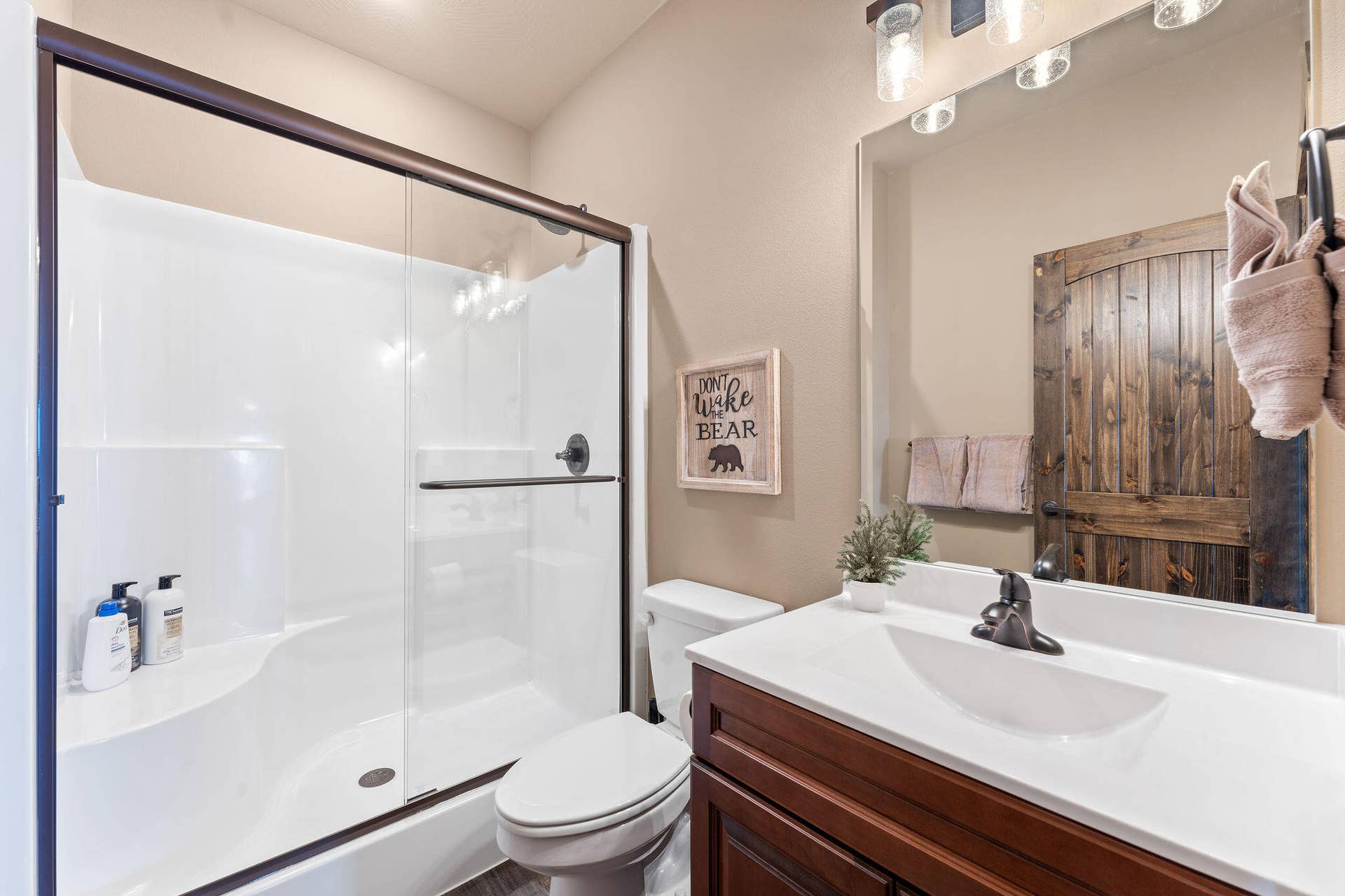 Full Bathroom