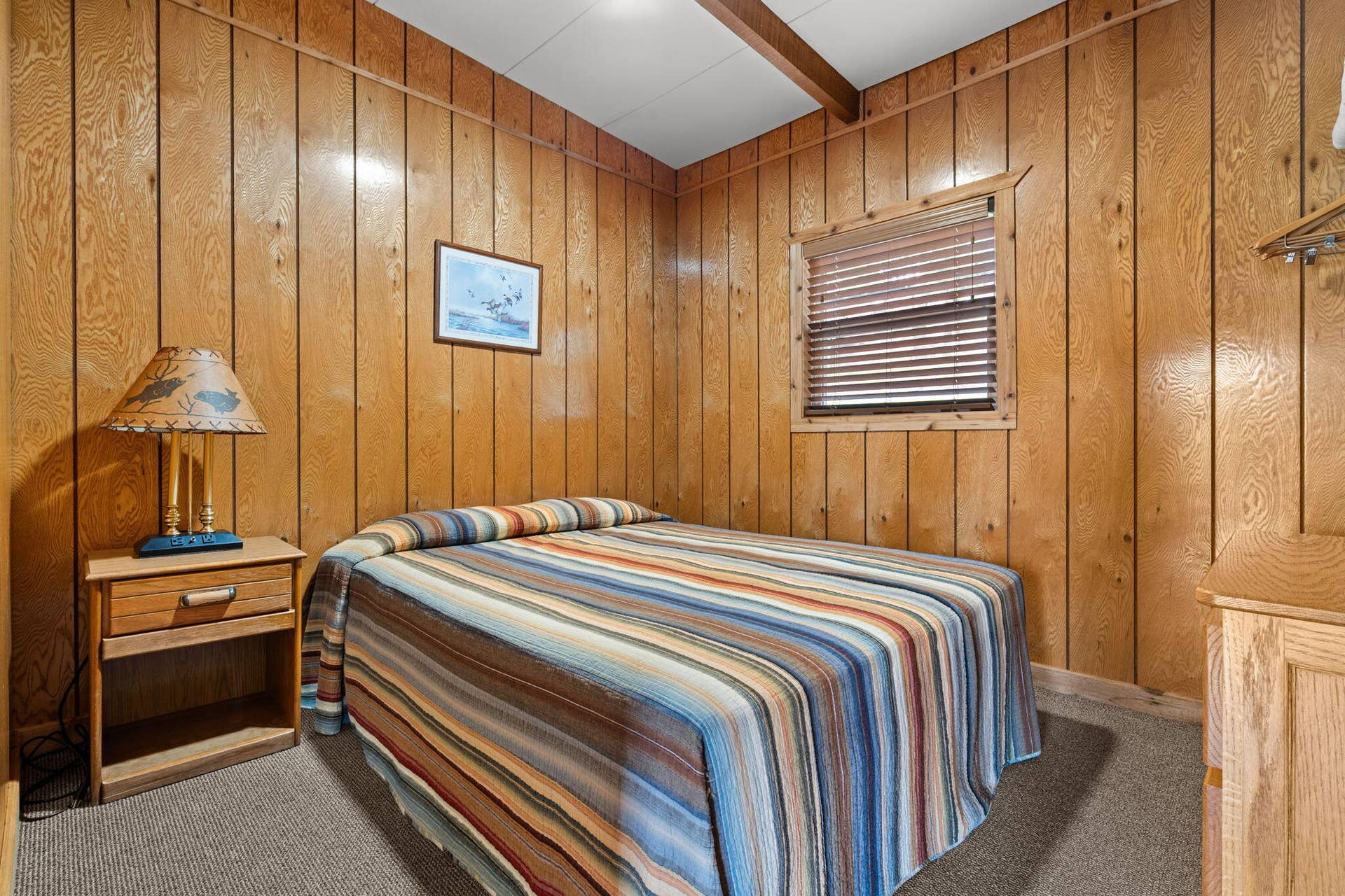 346 Terrace Crest Lane, #5, Reeds Spring, MO 65737 346-Terrace-Crest-Ln-Bright-Bedroom