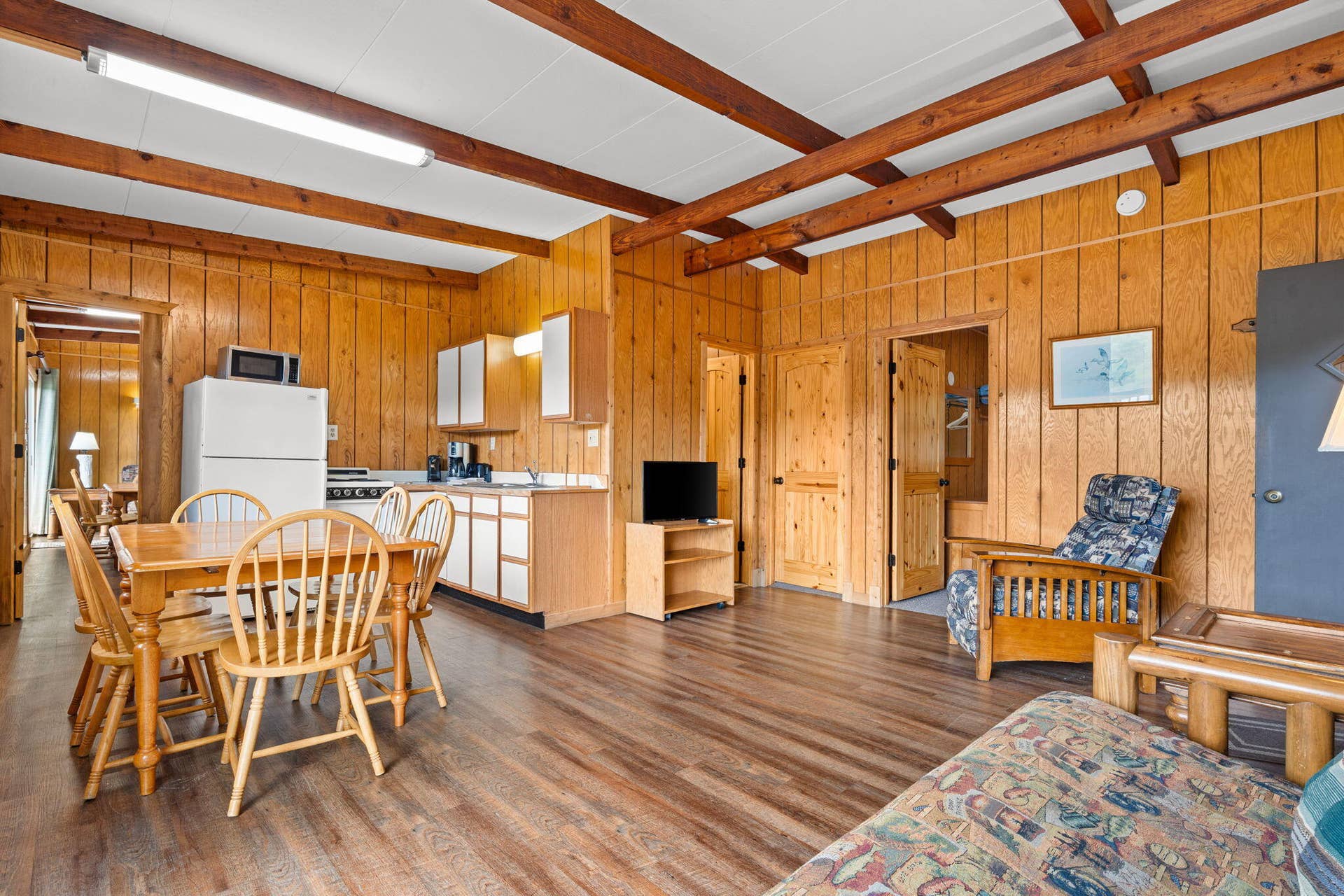 346 Terrace Crest Lane, #5, Reeds Spring, MO 65737 346-Terrace-Crest-Ln-Lakefront-Living