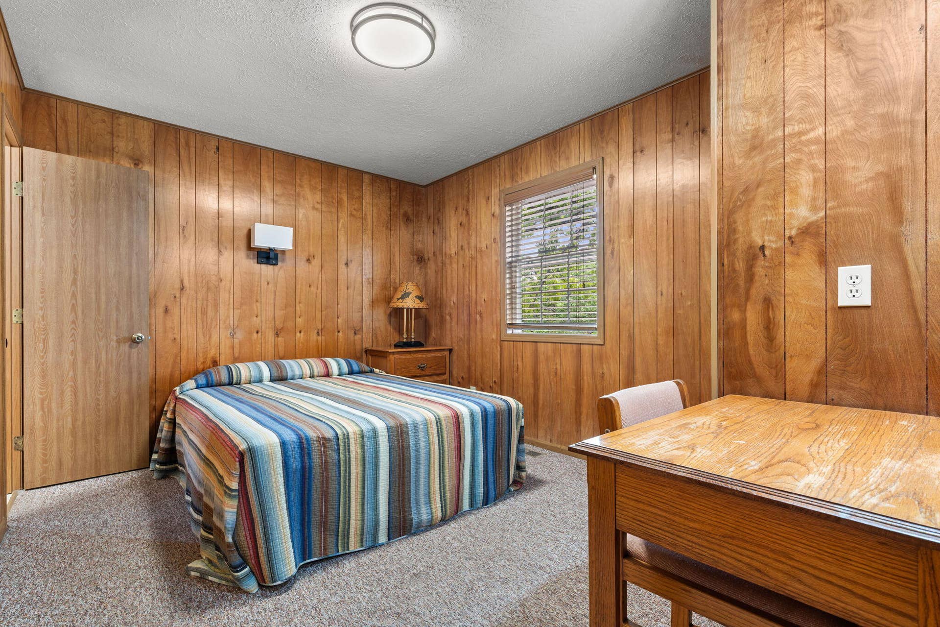 346 Terrace Crest Lane, #9, Reeds Spring, MO 65737 346-Terrace-Crest-Ln-Lakeside-Bedroom