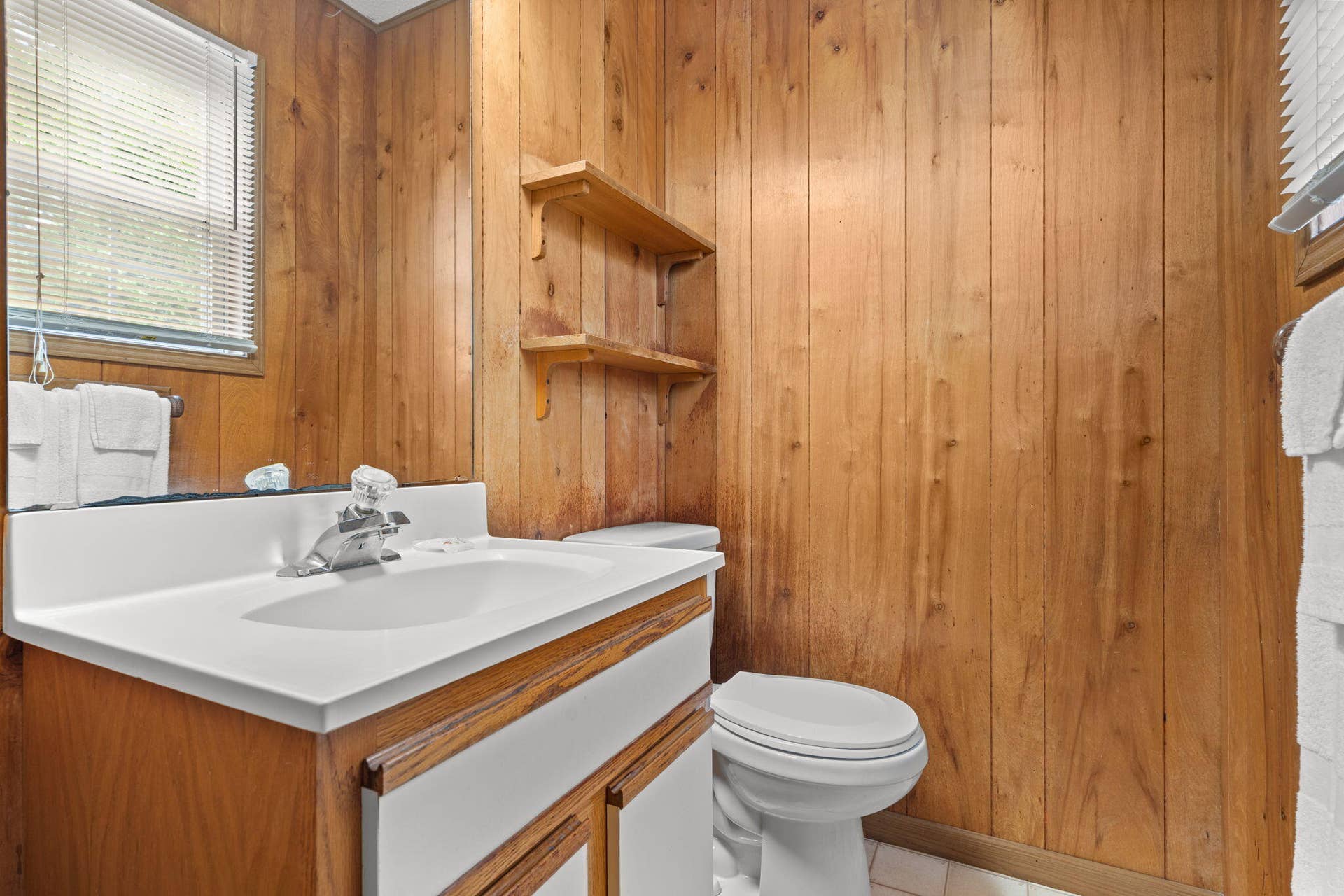 346 Terrace Crest Lane, #9, Reeds Spring, MO 65737 346-Terrace-Crest-Ln-Modern-Bath