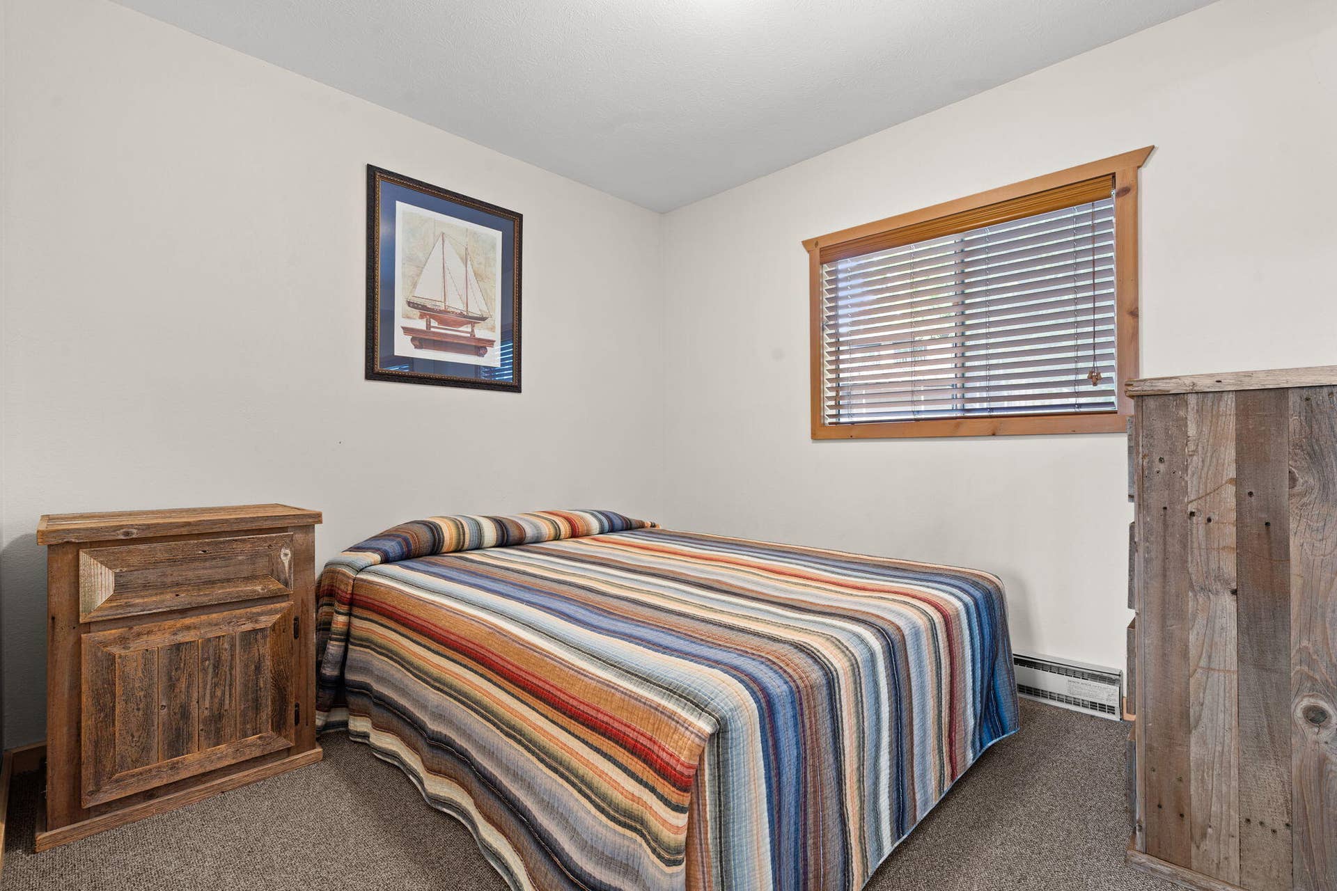 346 Terrace Crest Lane, #6, Reeds Spring, MO 65737 346-Terrace-Crest-Ln-Comfort-Bedroom