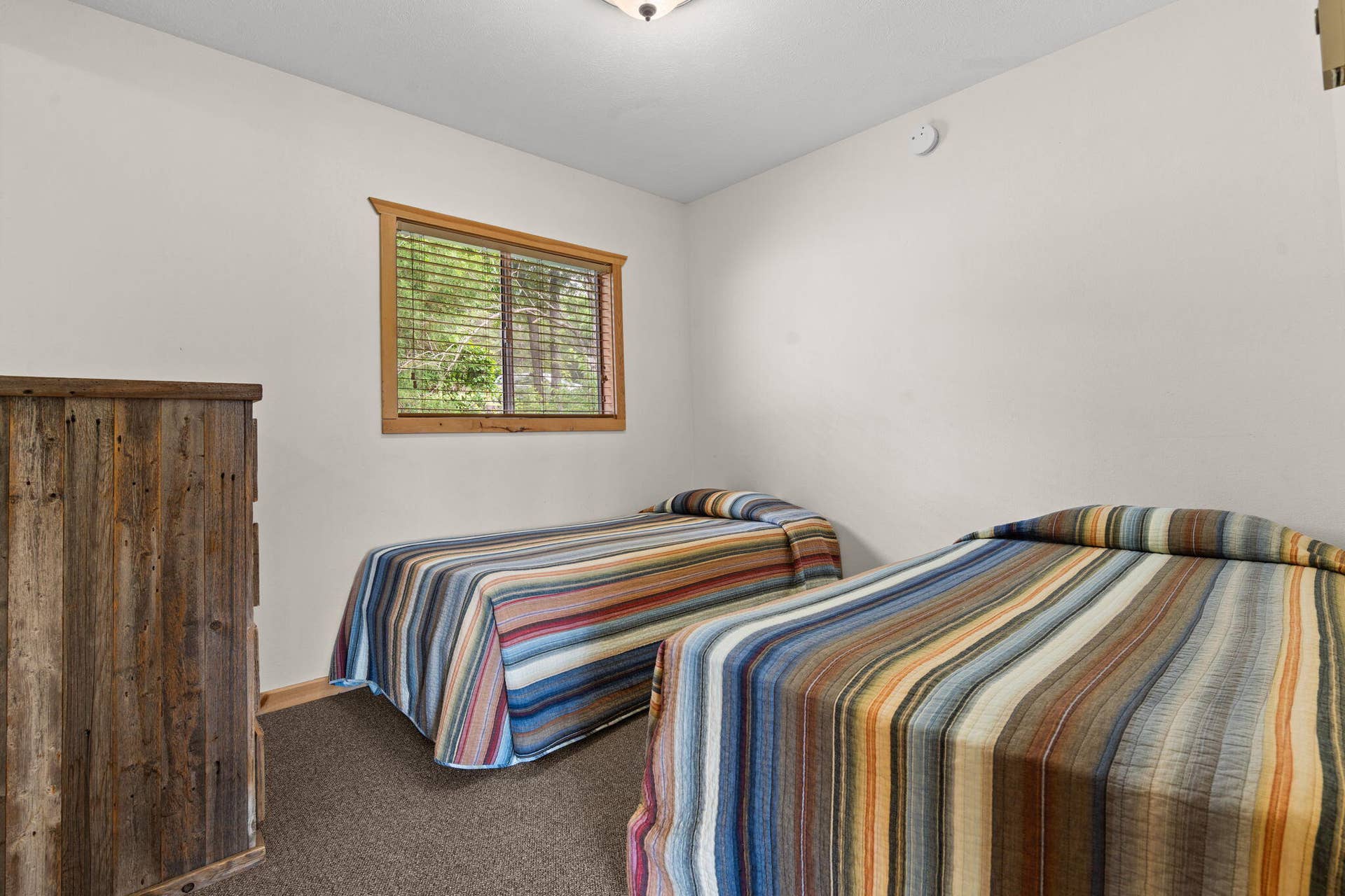 346 Terrace Crest Lane, #6, Reeds Spring, MO 65737 346-Terrace-Crest-Ln-Vacation-Bedroom