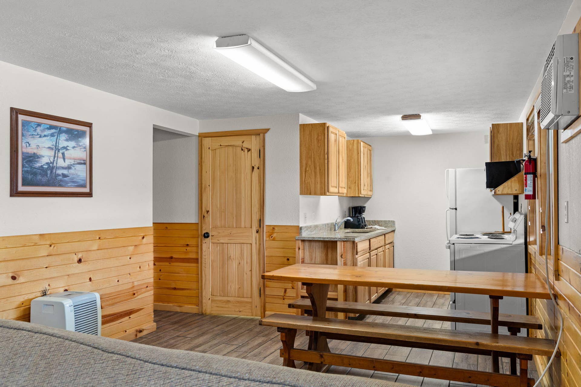 346 Terrace Crest Lane, #6, Reeds Spring, MO 65737 346-Terrace-Crest-Ln-Scenic-Lounge