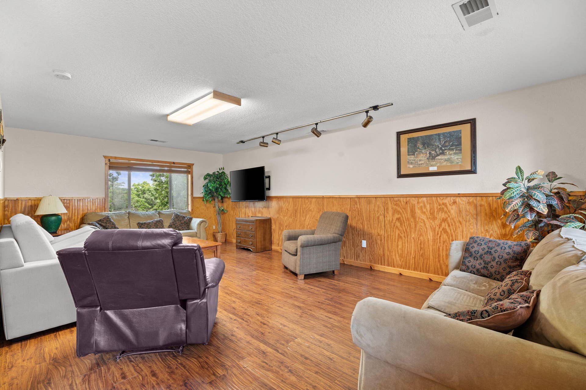 346 Terrace Crest Lane, #12, Reeds Spring, MO 65737 346-Terrace-Crest-Ln-Living-in-Style