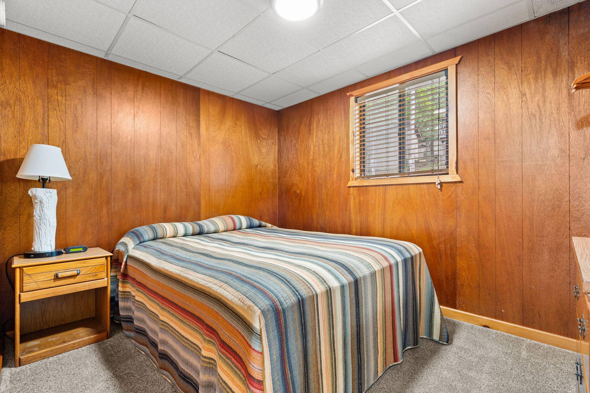 346 Terrace Crest Lane, #4, Reeds Spring, MO 65737 346-Terrace-Crest-Ln-Modern-Bedroom