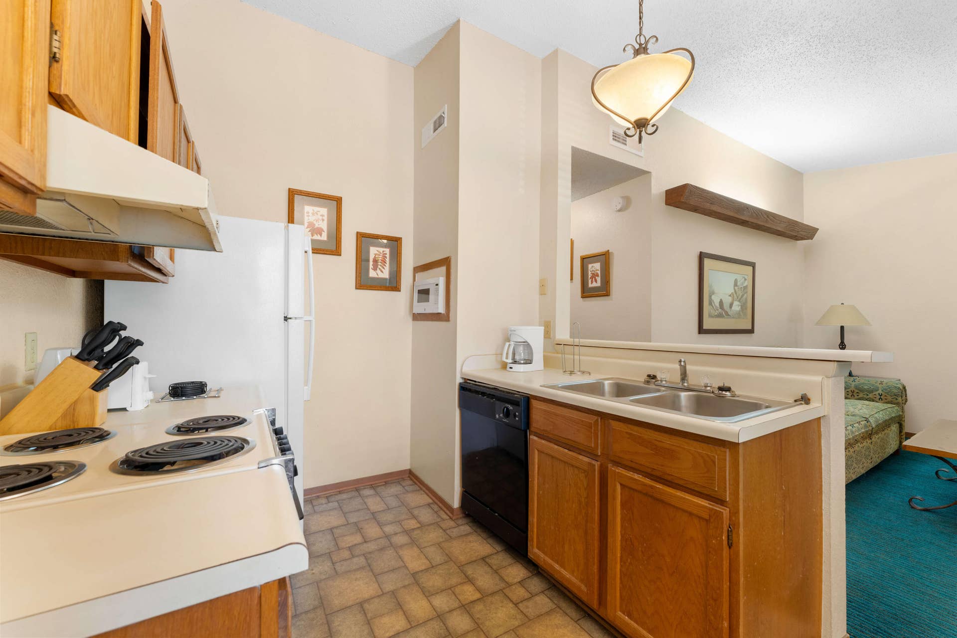 481 Ozark Mountain Resort Drive, #81, Kimberling City, MO 65686 Kitchen