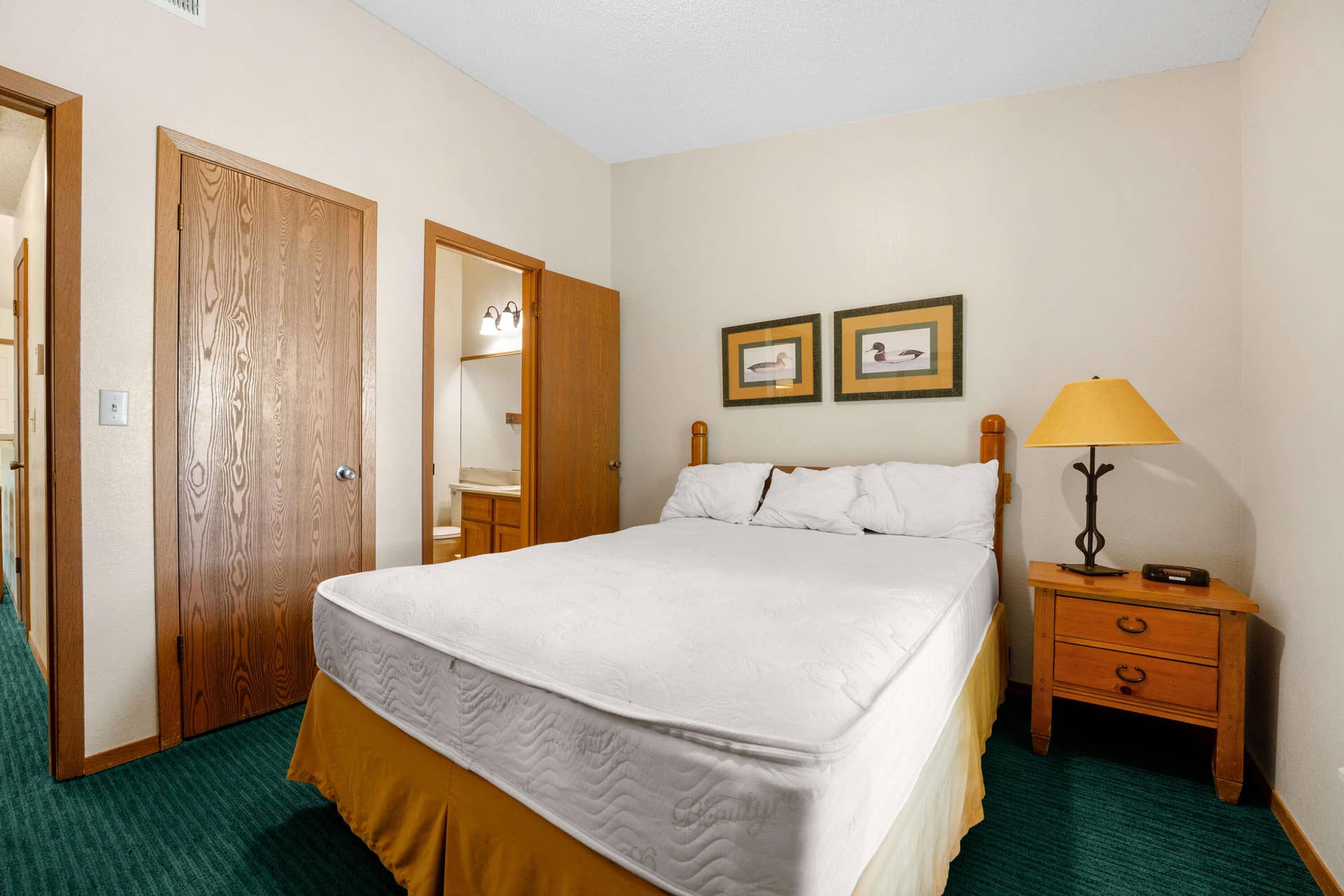 481 Ozark Mountain Resort Drive, #81, Kimberling City, MO 65686 Bedroom