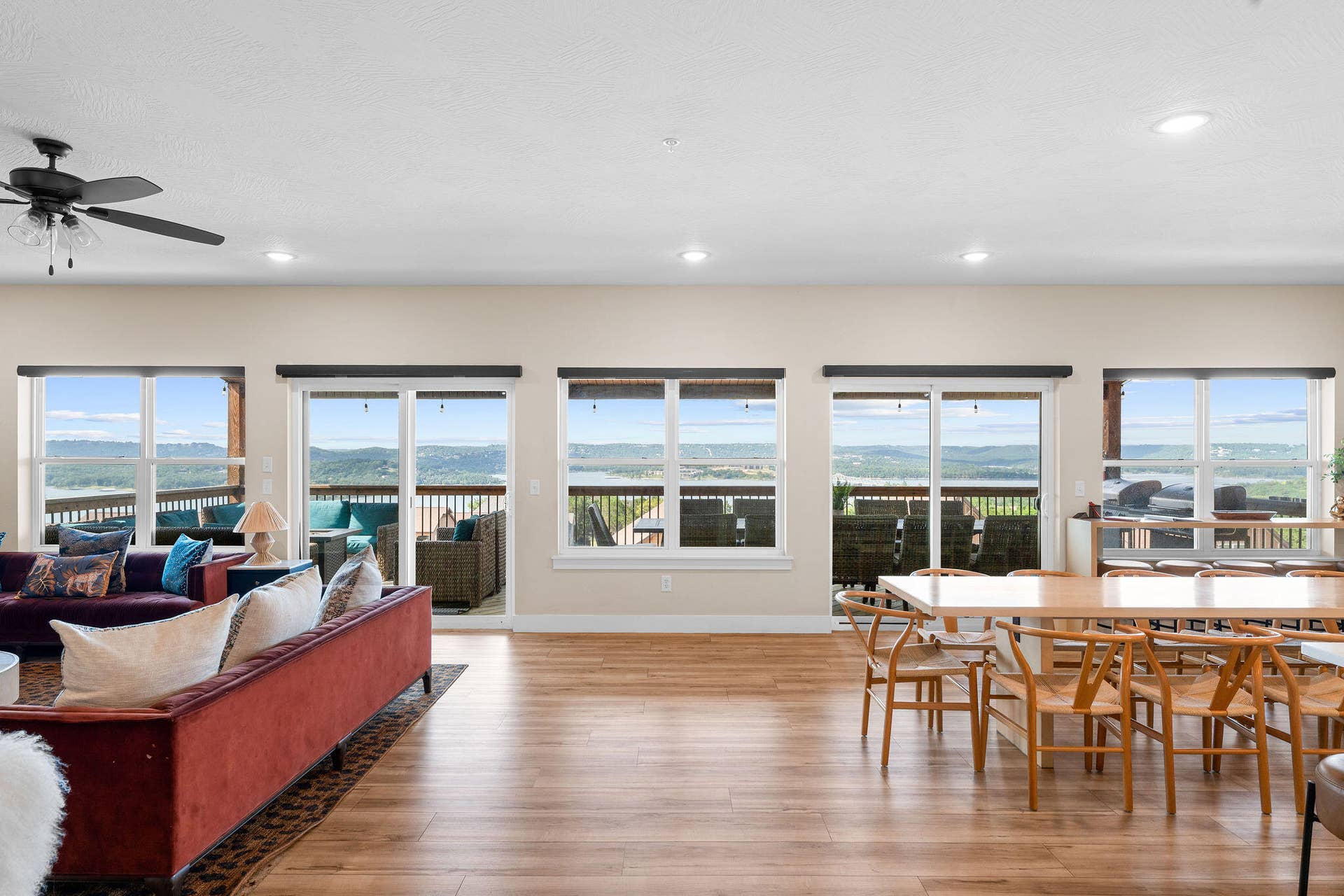 147 Frontier Way, #24, Kimberling City, MO 65686 Living Space with a View