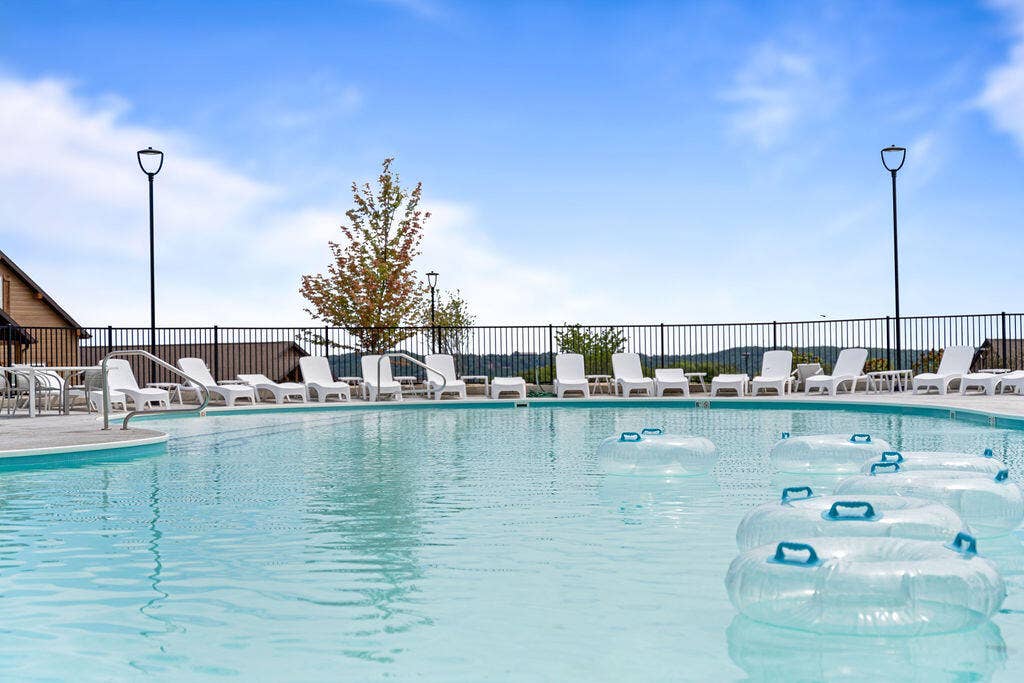 147 Frontier Way, #24, Kimberling City, MO 65686 Outdoor Pool