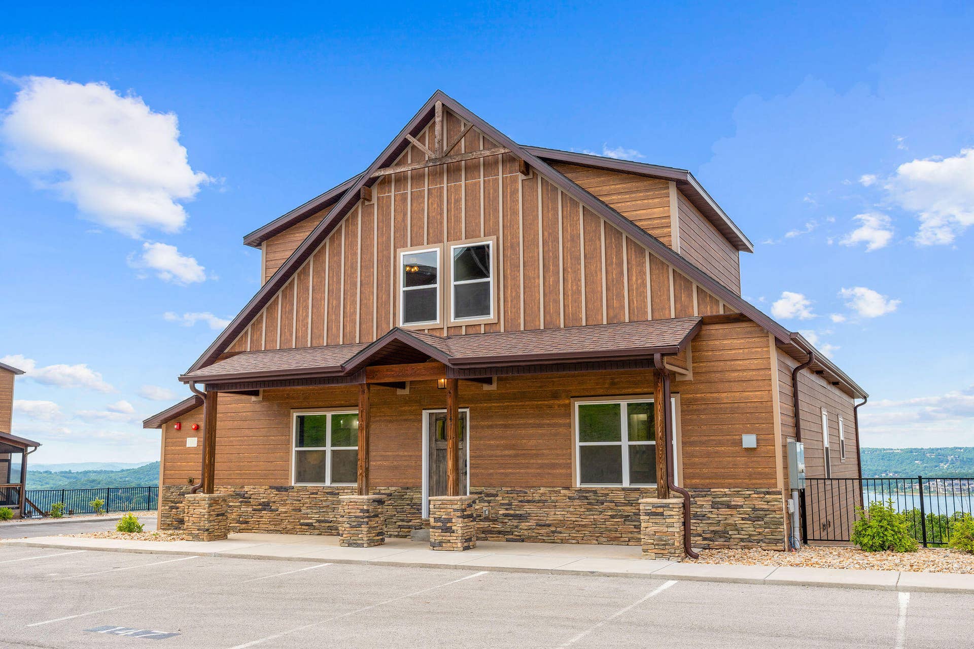 147 Frontier Way, #24, Kimberling City, MO 65686 10 Bedroom Luxe Lodge