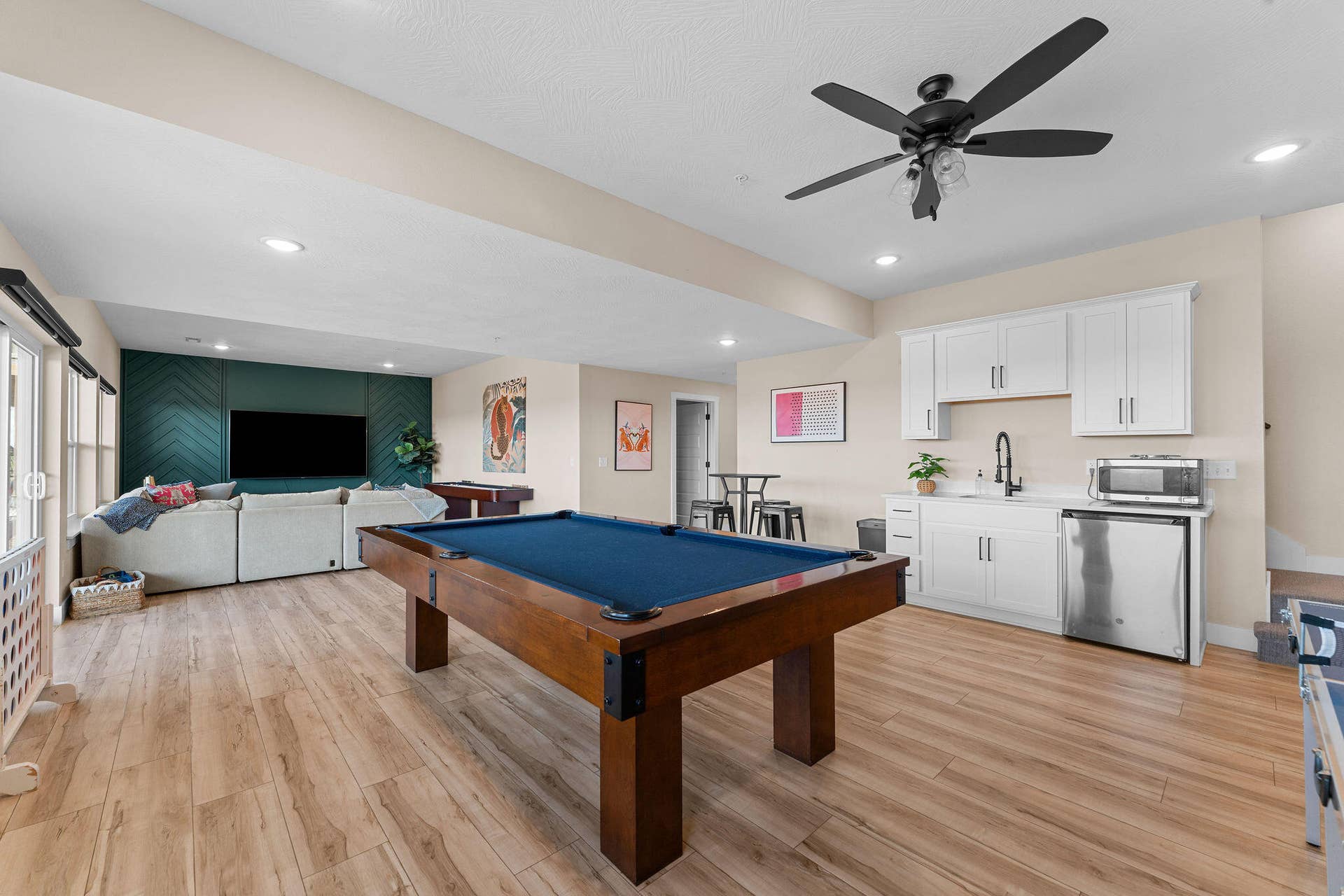 147 Frontier Way, #24, Kimberling City, MO 65686 So Many Things To Do Under One Roof