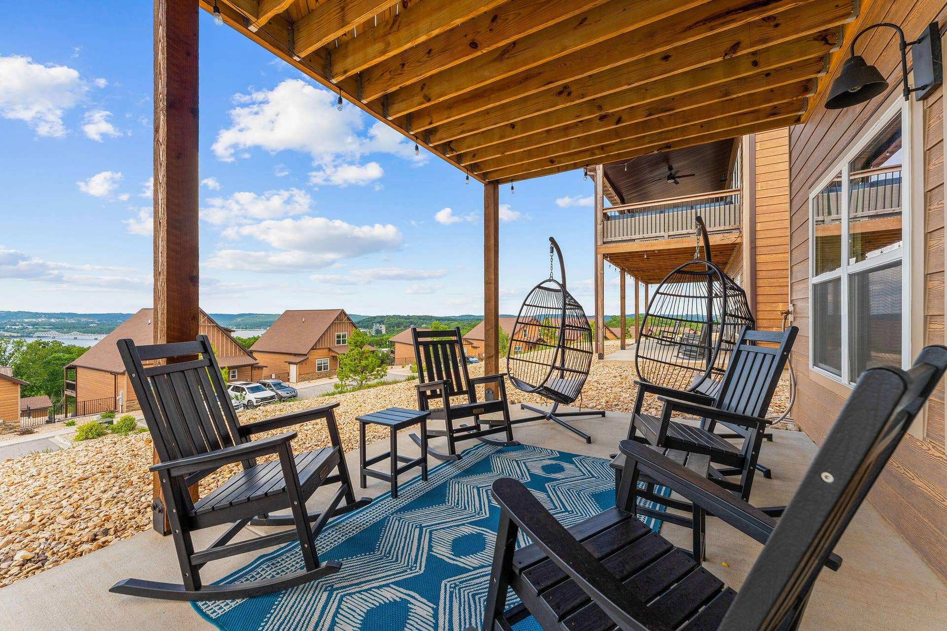 147 Frontier Way, #24, Kimberling City, MO 65686 Outdoor Seating