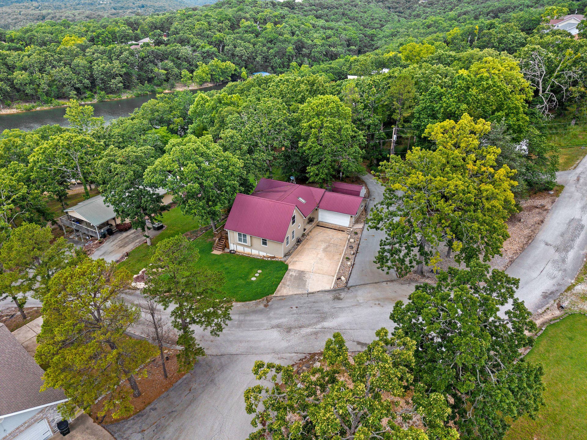 221 Stump Hollow Lane, Branson West, MO 65737 DJI_20260607115956_0087_D_1