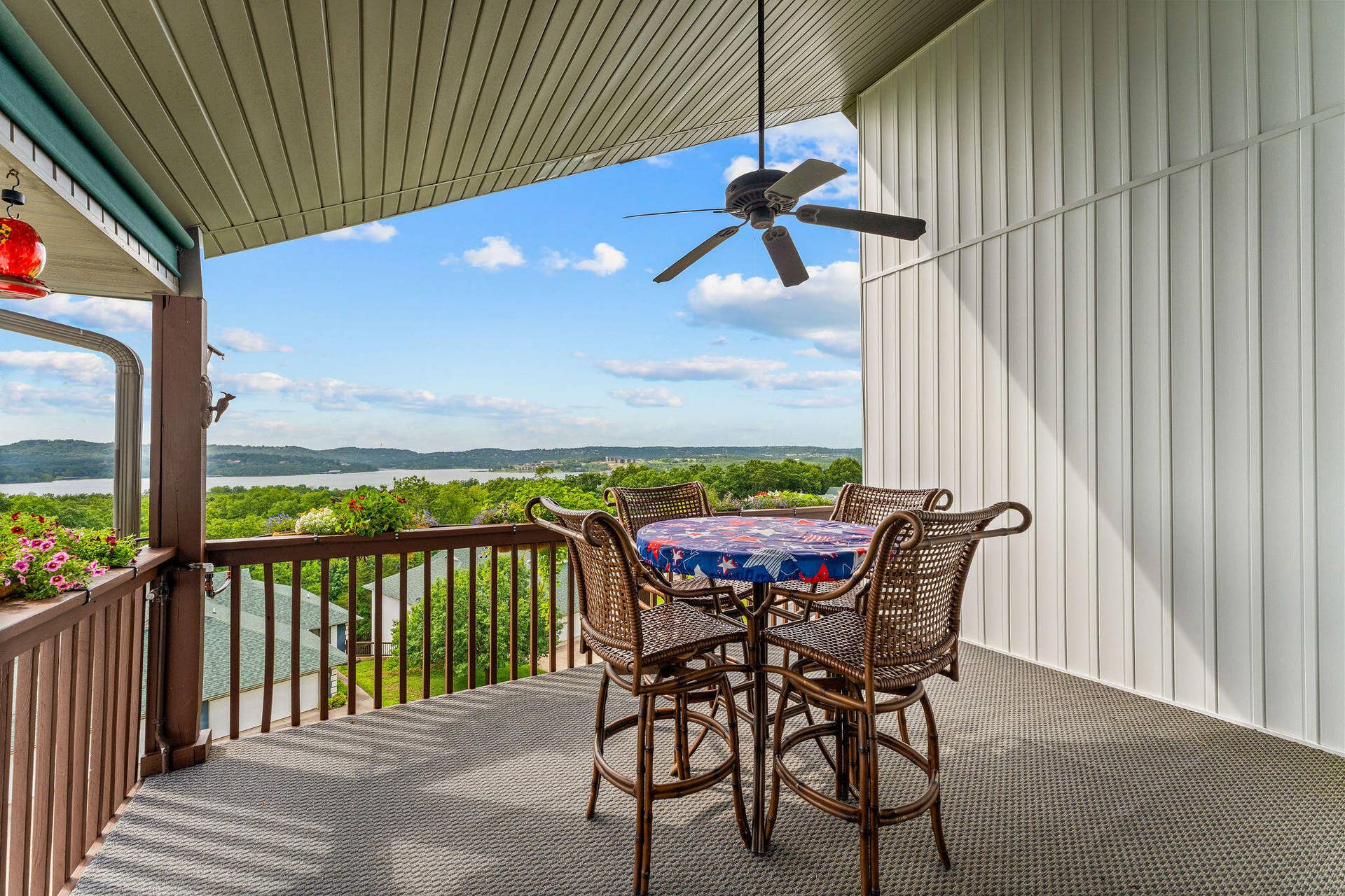 201 Point Seven Road, #8, Kimberling City, MO 65686 Enjoy the Lake From the Covered Deck