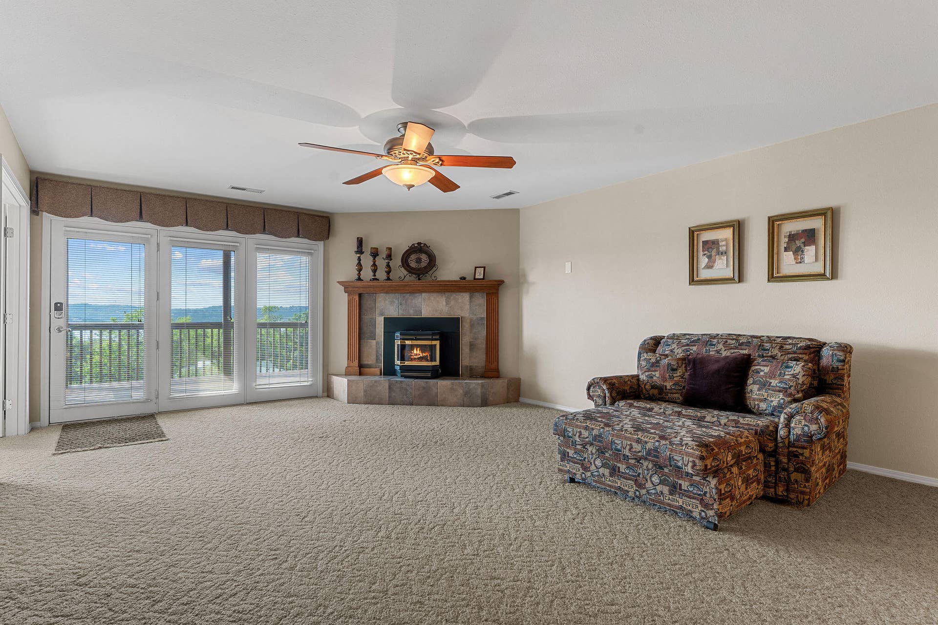 201 Point Seven Road, #8, Kimberling City, MO 65686 Family Room to Lower Covered Deck