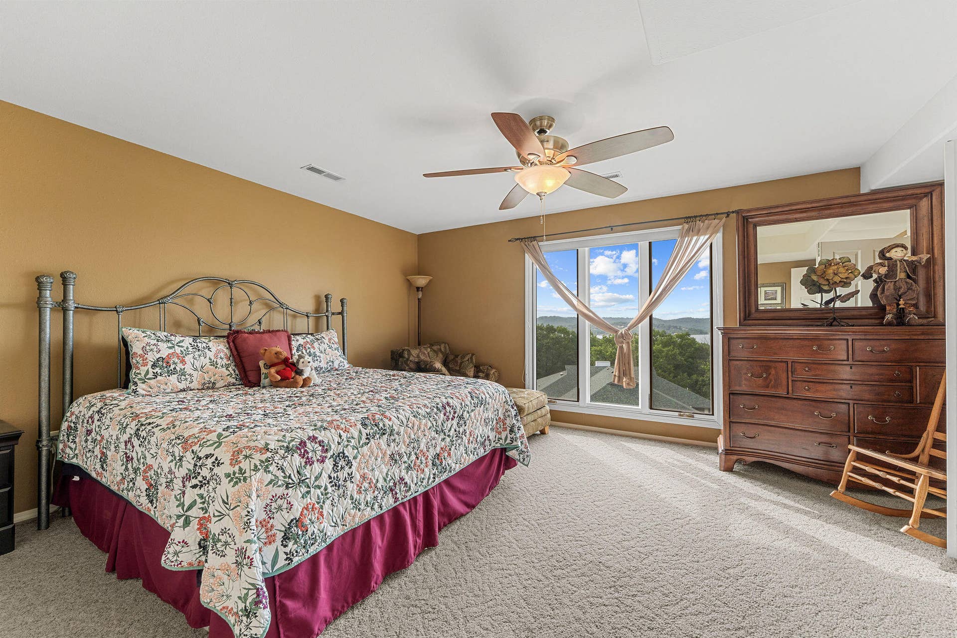 201 Point Seven Road, #8, Kimberling City, MO 65686 Large Second Bedroom