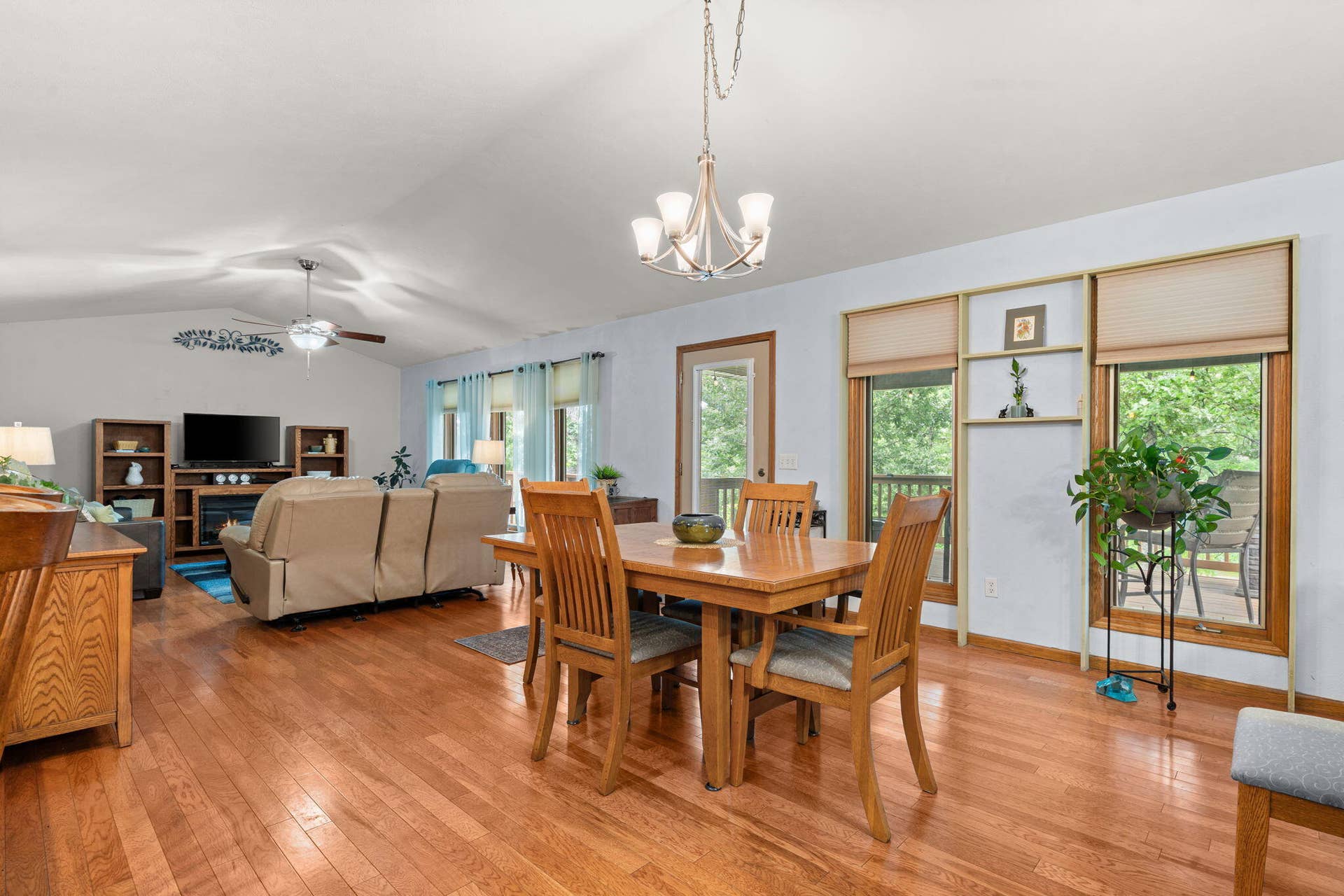 286-Jackson-Ln-Scenic-Dining