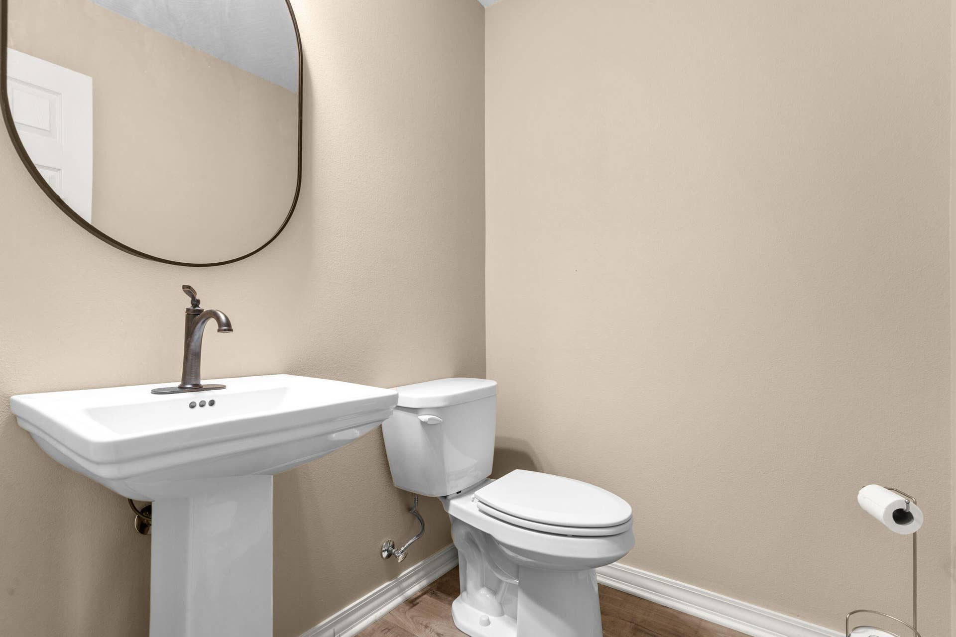 570 Indian Valley Road, Branson West, MO 65737 570-Indian-Valley-Rd-Warm-Bath