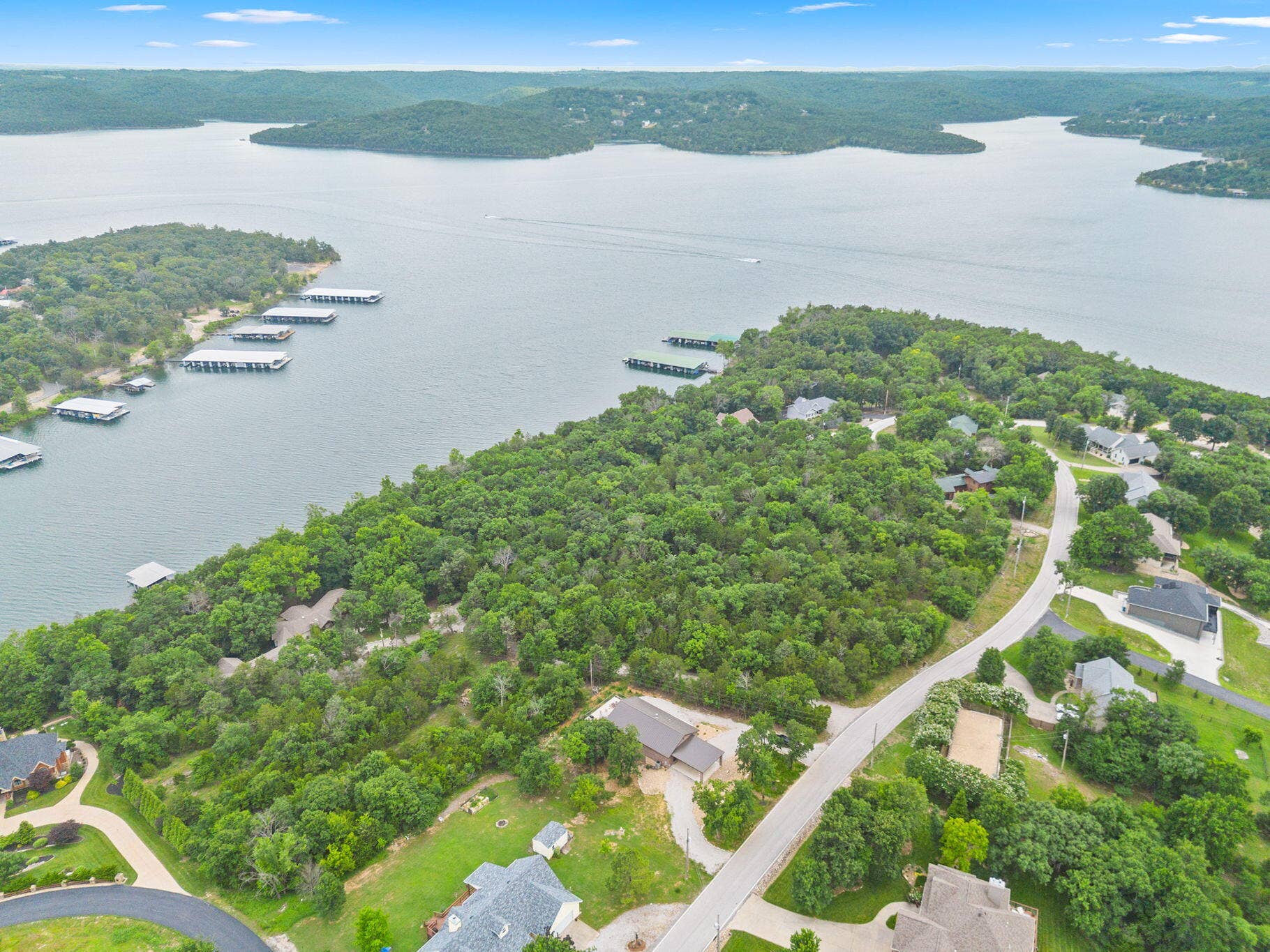 570 Indian Valley Road, Branson West, MO 65737 570-Indian-Valley-Rd-Modern-Home