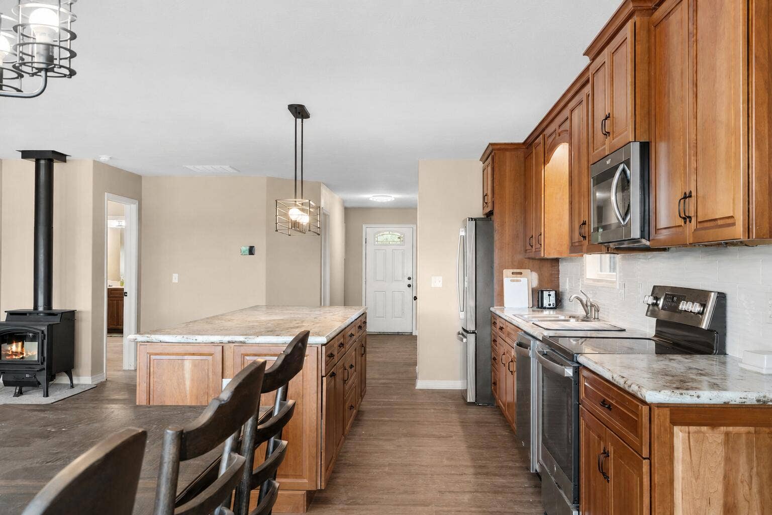 570 Indian Valley Road, Branson West, MO 65737 570-Indian-Valley-Rd-Chef-Kitchen