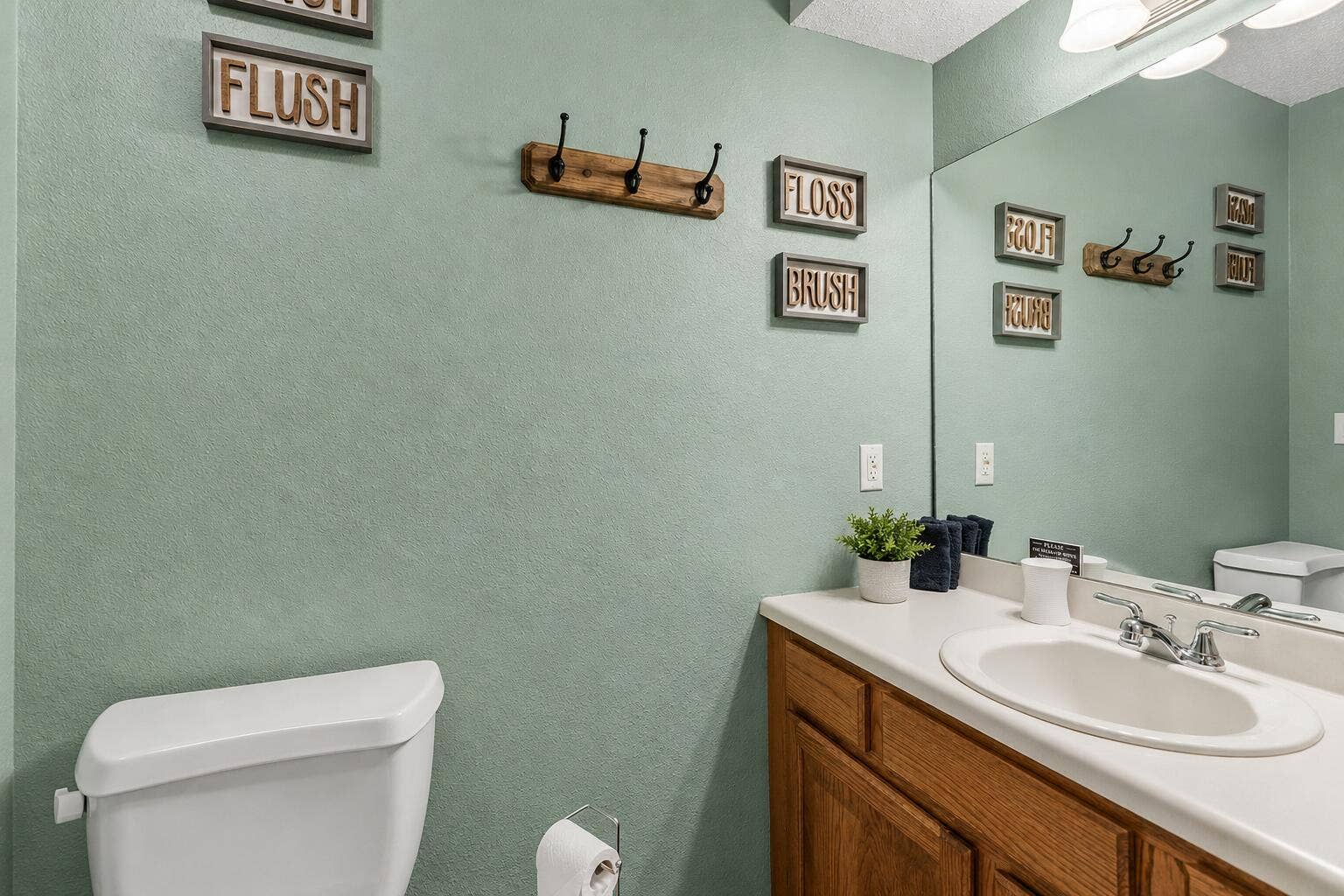 26 Sinatra Court, #4, Branson West, MO 65737 Sinatra Second Bath