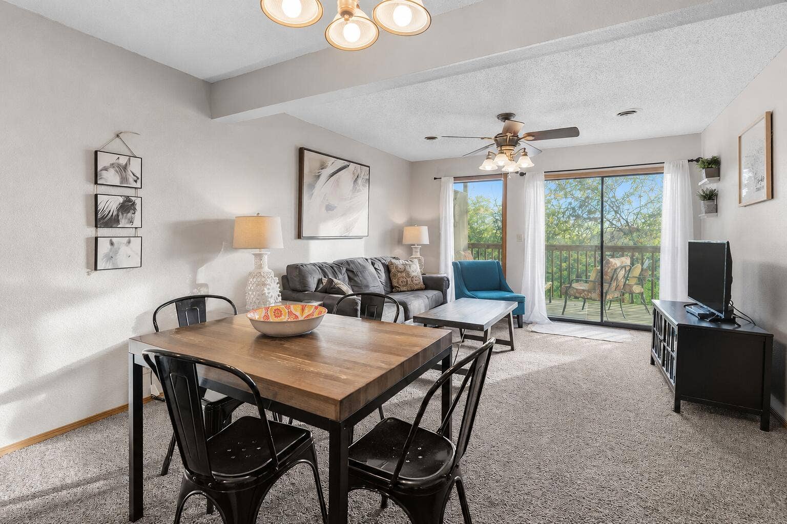 26 Sinatra Court, #4, Branson West, MO 65737 Sinatra Living and Dining