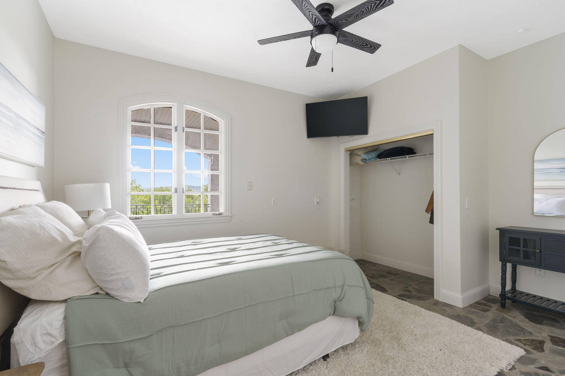 24 Old Still Road, Kimberling City, MO 65686 Main Level Bedroom