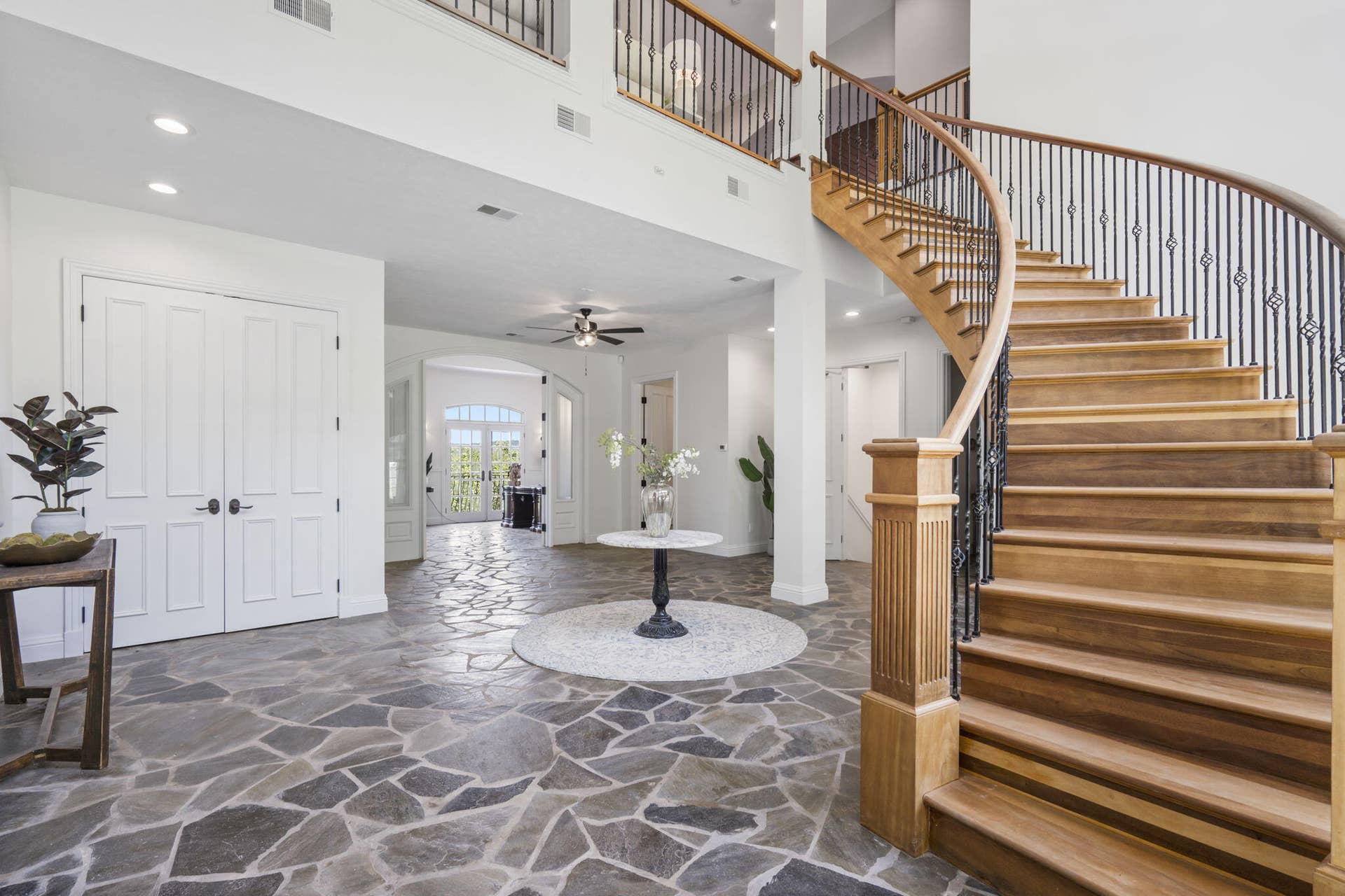 24 Old Still Road, Kimberling City, MO 65686 Foyer