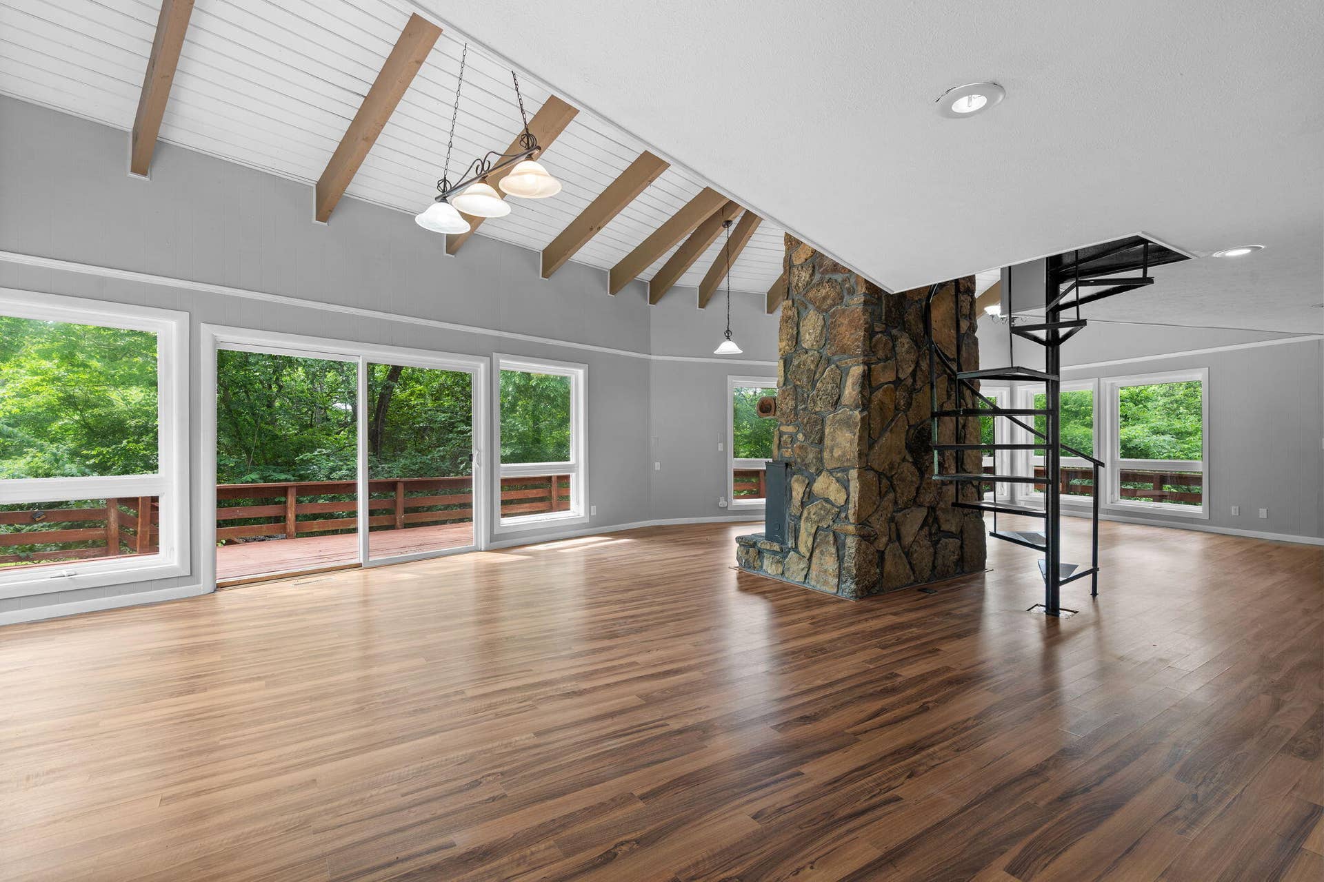 128 Moonvalley Drive, Reeds Spring, MO 65737 128-Moonvalley-Dr-Gather-&-Relax