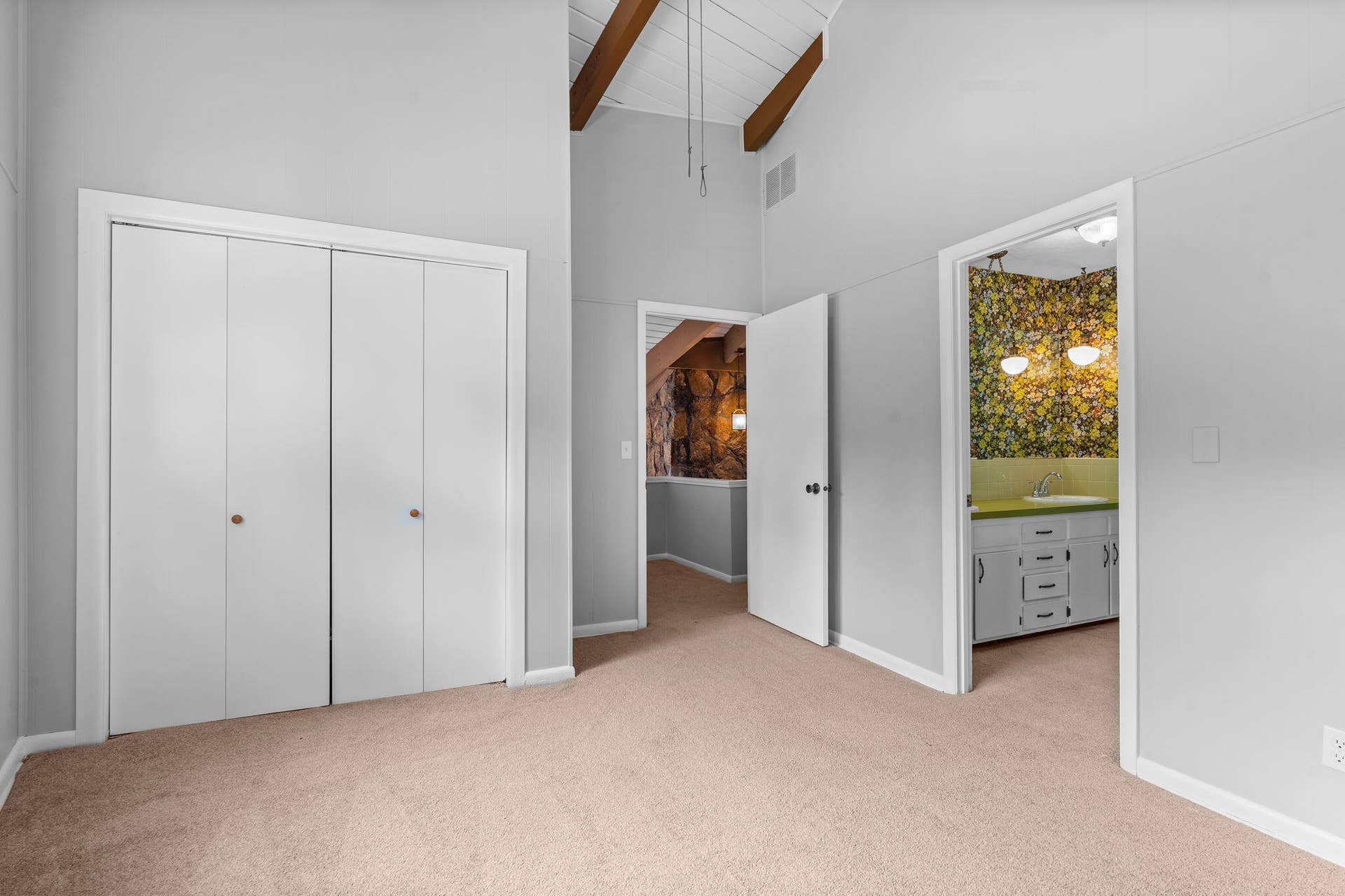 128 Moonvalley Drive, Reeds Spring, MO 65737 128-Moonvalley-Dr-Bedroom-Bliss