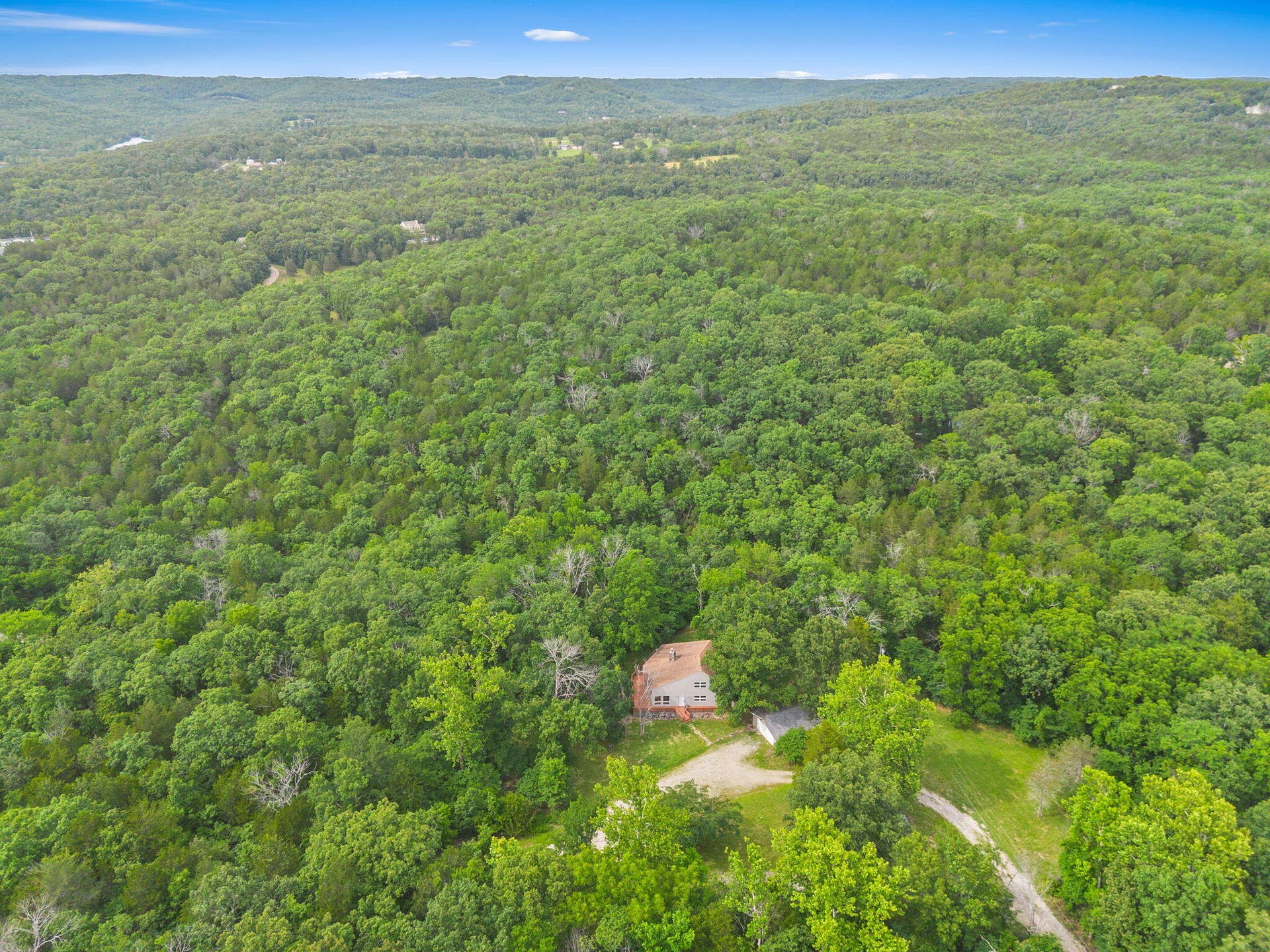 128 Moonvalley Drive, Reeds Spring, MO 65737 128-Moonvalley-Dr-Hidden-Gem