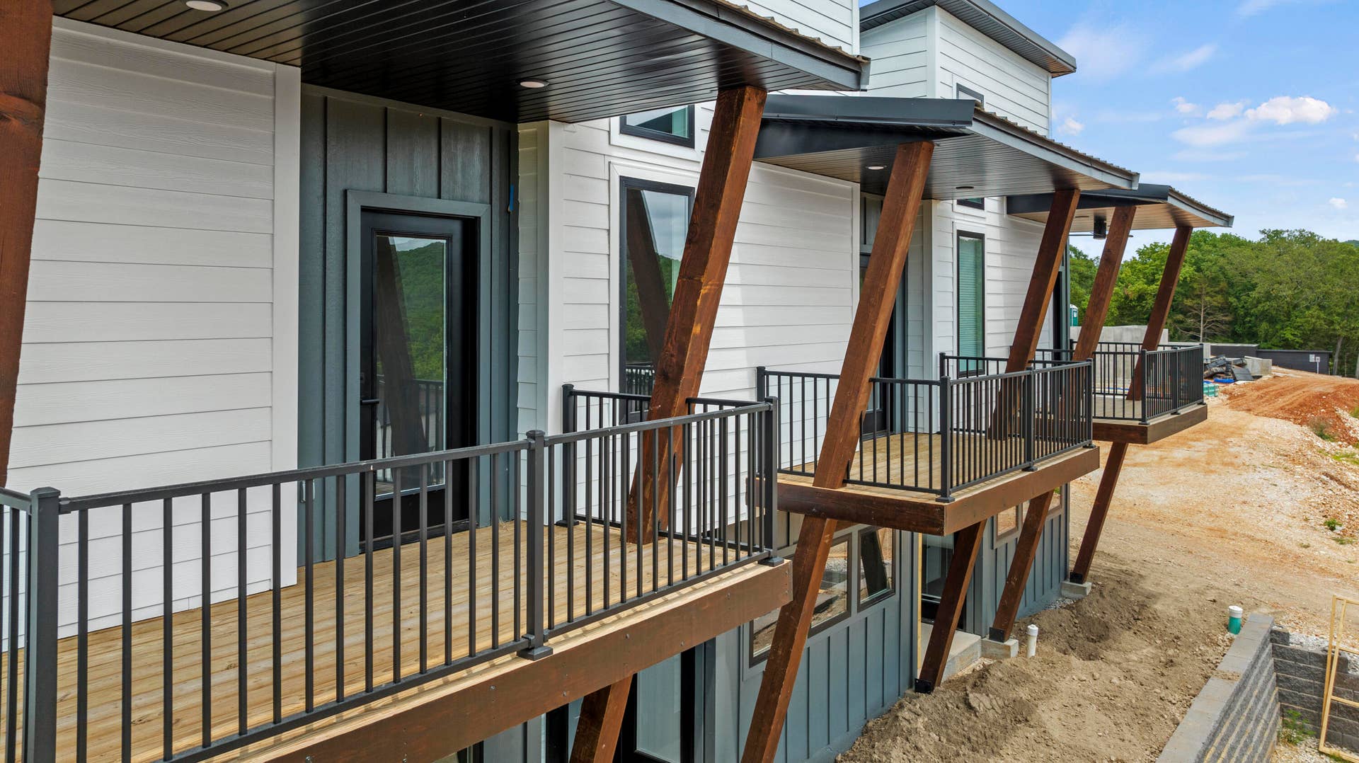 232-220 Vacation Lane, #1, 2, 3, & 4, Reeds Spring, MO 65737 Similar Construction