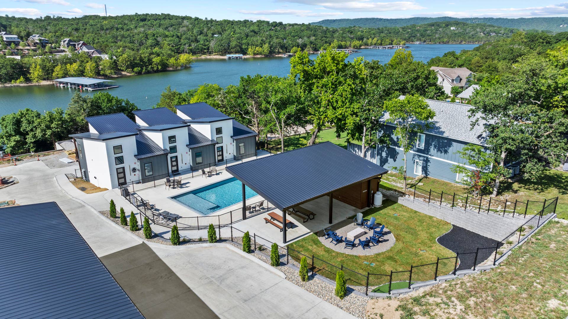 Driftwood Shores Community