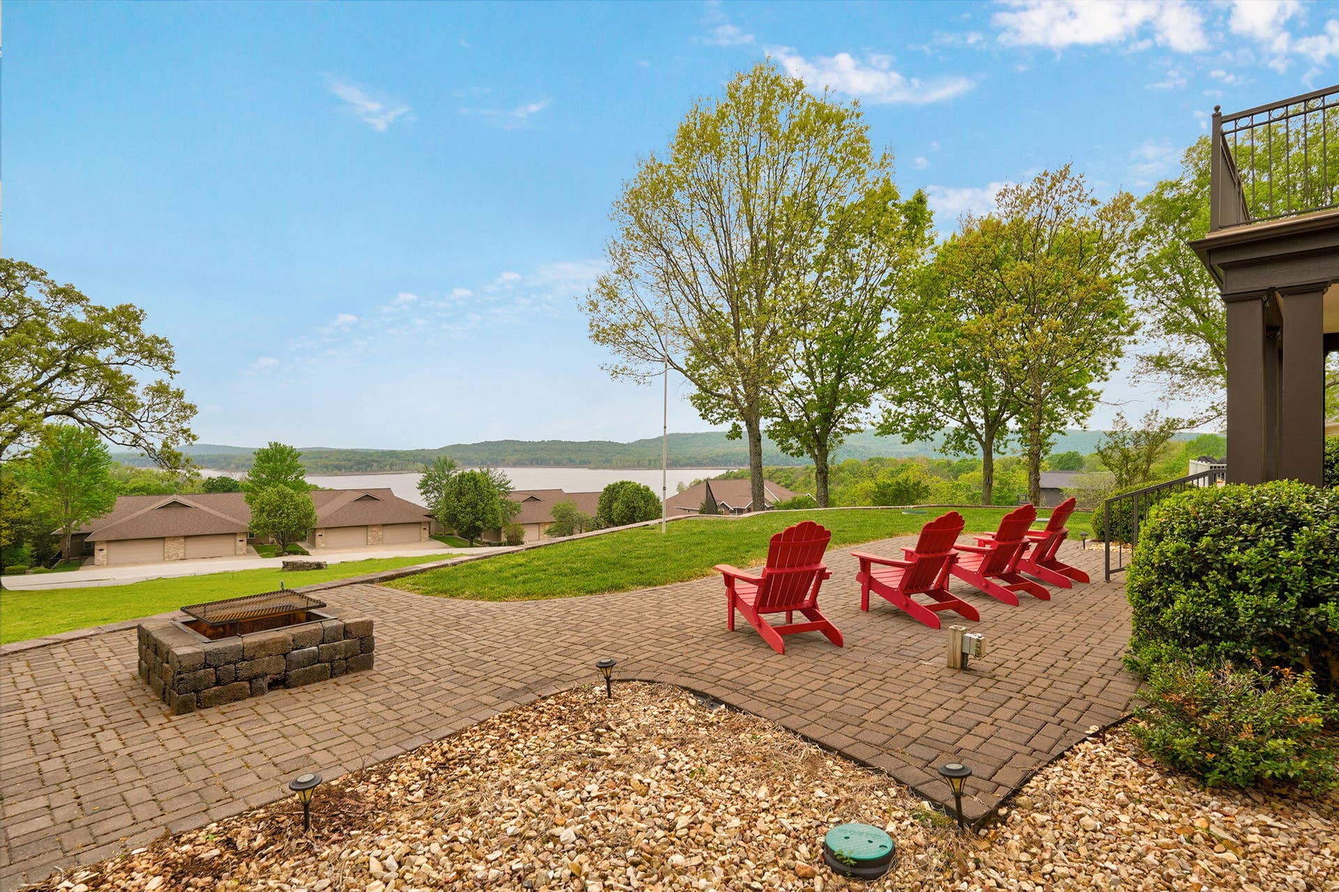 1340 Little Aunts Creek Road, Kimberling City, MO 65686 Back Patio