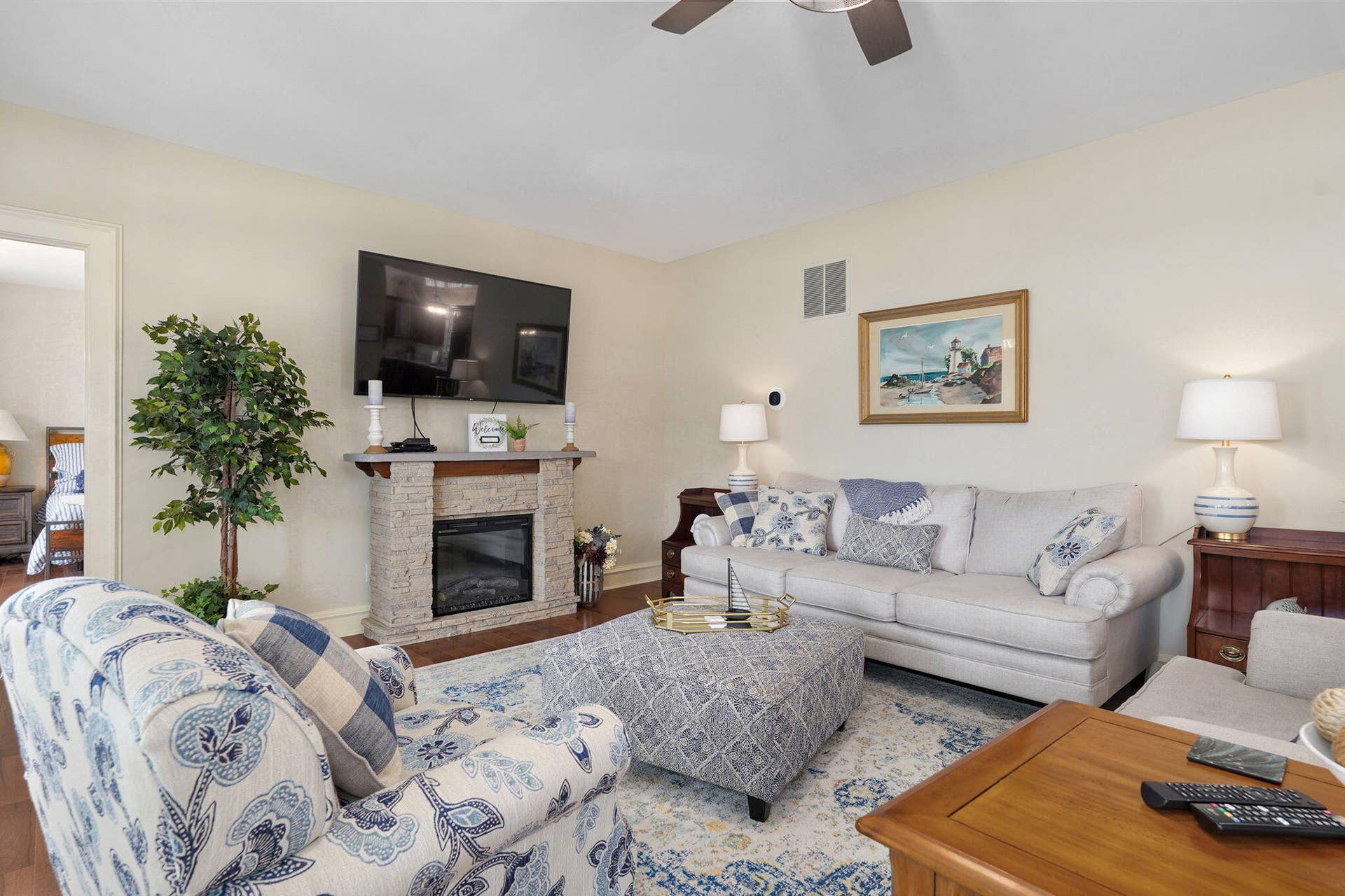 1340 Little Aunts Creek Road, Kimberling City, MO 65686 Downstairs Living Room
