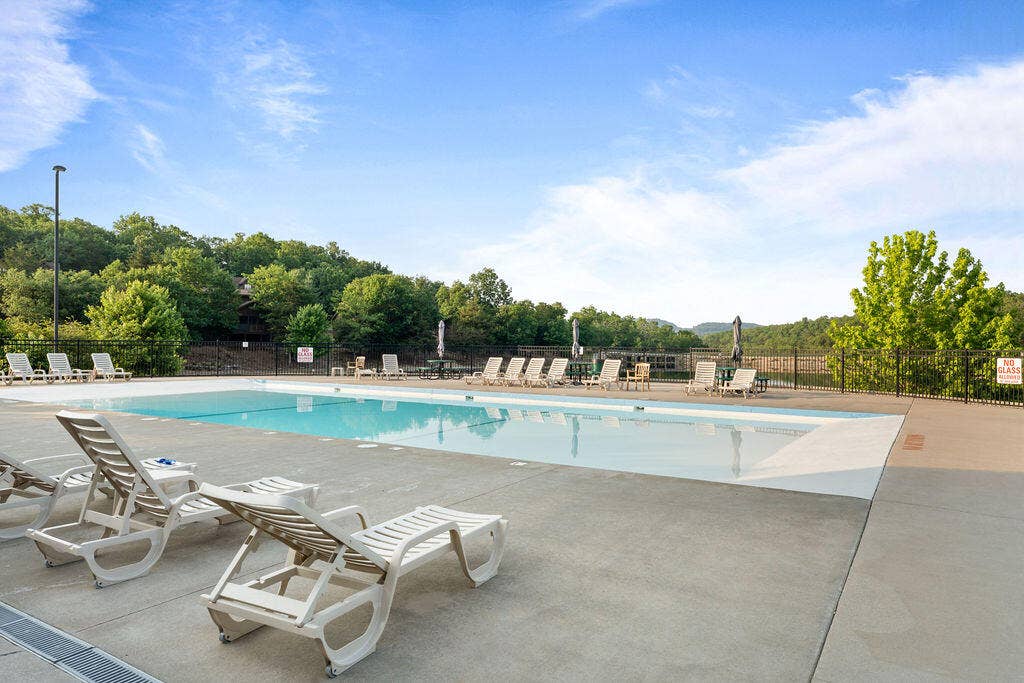 92 Cantwell Lane, #82, Branson West, MO 65737 Outdoor pool & amenities